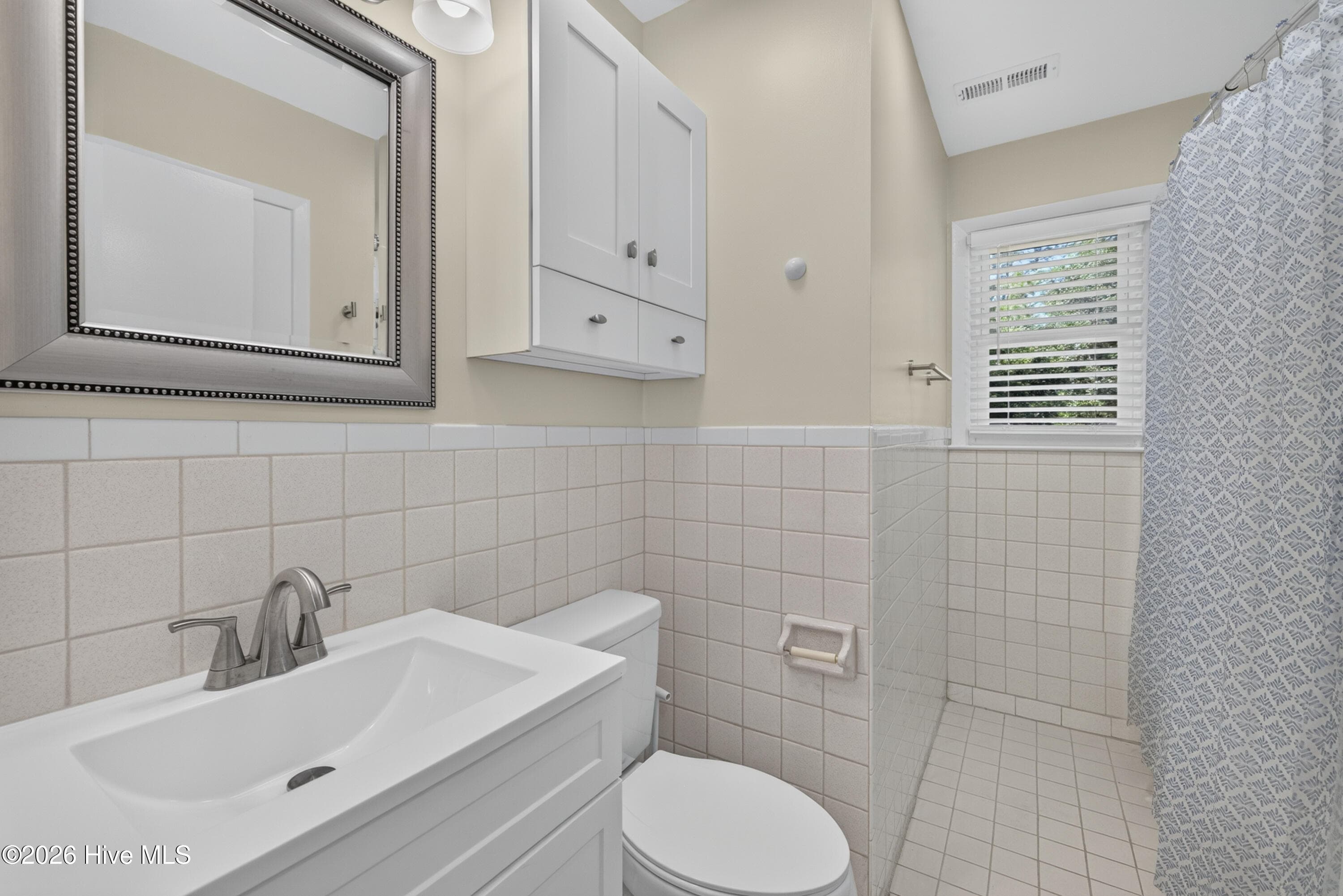 Single Family Residence at 705 Holbrooke Avenue, Wilmington, NC 28412, photo 28 of 36