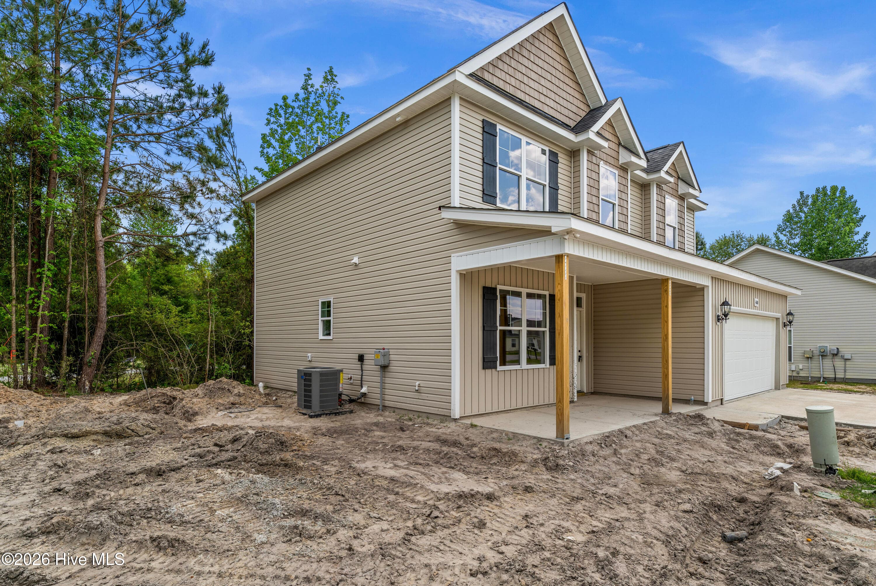 Single Family Residence at 400 Stone Hawk Lane, New Bern, NC 28560, photo 16 of 110