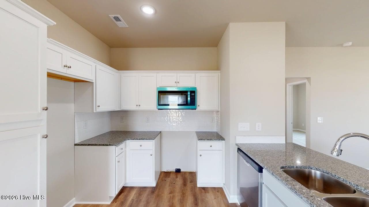 Single Family Residence at 102 Kendall Farms Drive, Goldsboro, NC 27534, photo 13 of 25