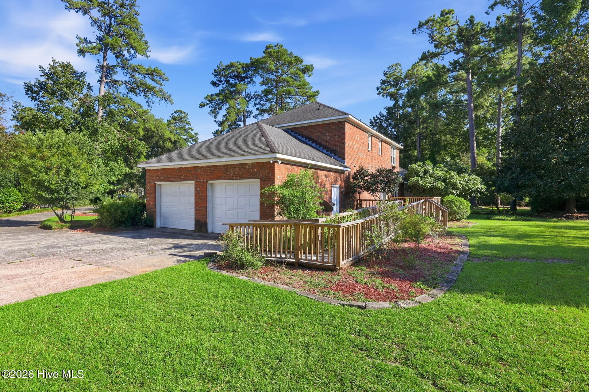 Single Family Residence at 1053 Colleton Way, Trent Woods, NC 28562, photo 34 of 57