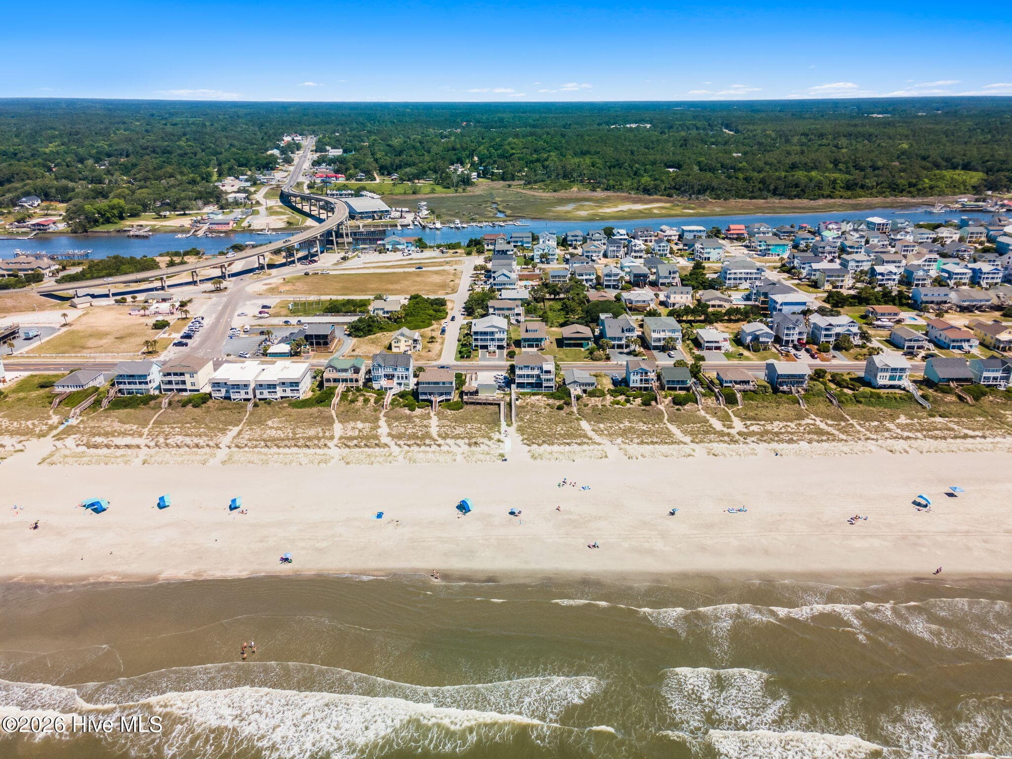 Minutes to Holden Beach - 2468 Captain Kidd Drive SW, Supply, NC 28462