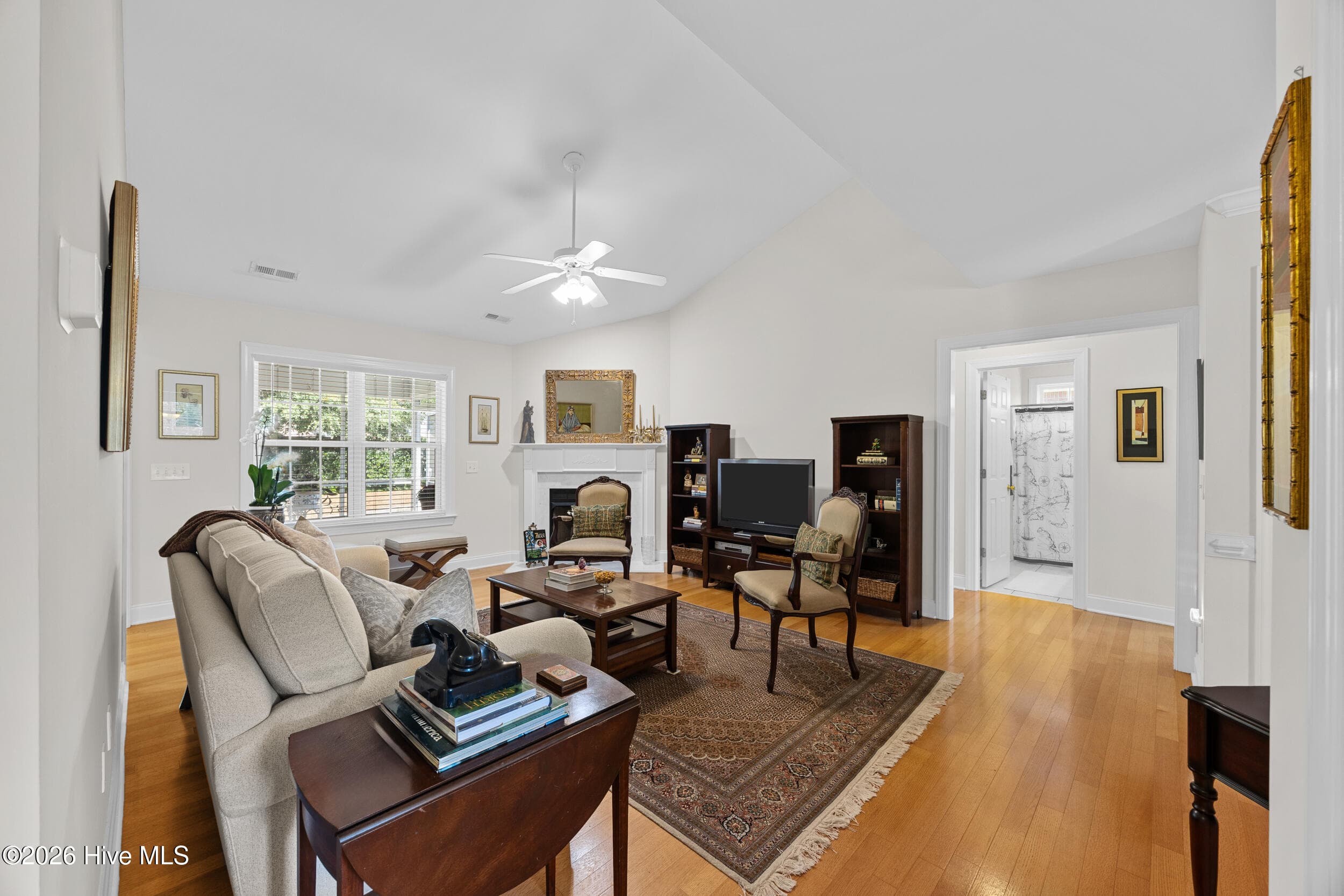 Single Family Residence at 611 Salo Street, Wilmington, NC 28411, photo 6 of 76