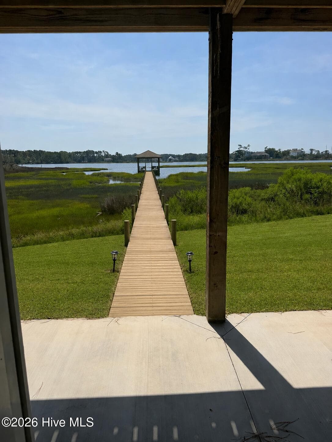 Single Family Residence at 325 Anson Road, Beaufort, NC 28516, photo 2 of 48