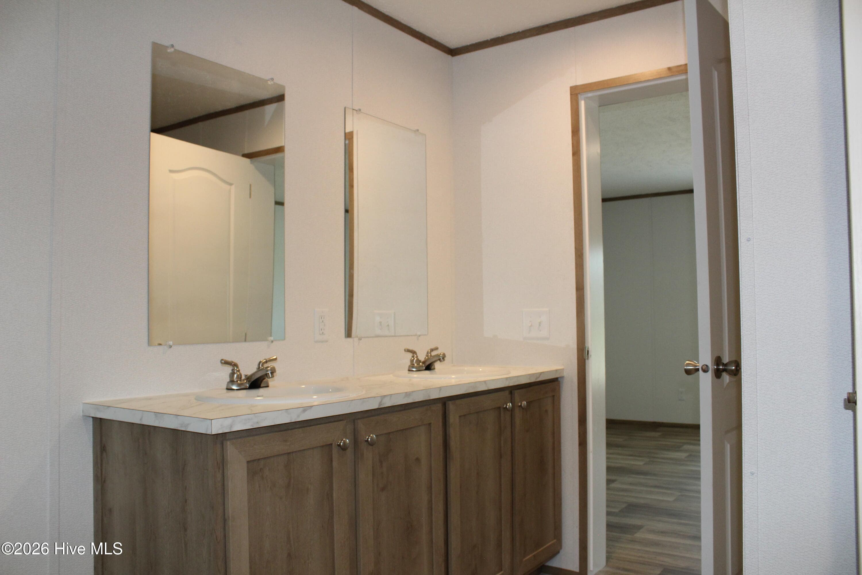 Manufactured Home at 950 Blind Bridge Road, Magnolia, NC 28453, photo 21 of 32