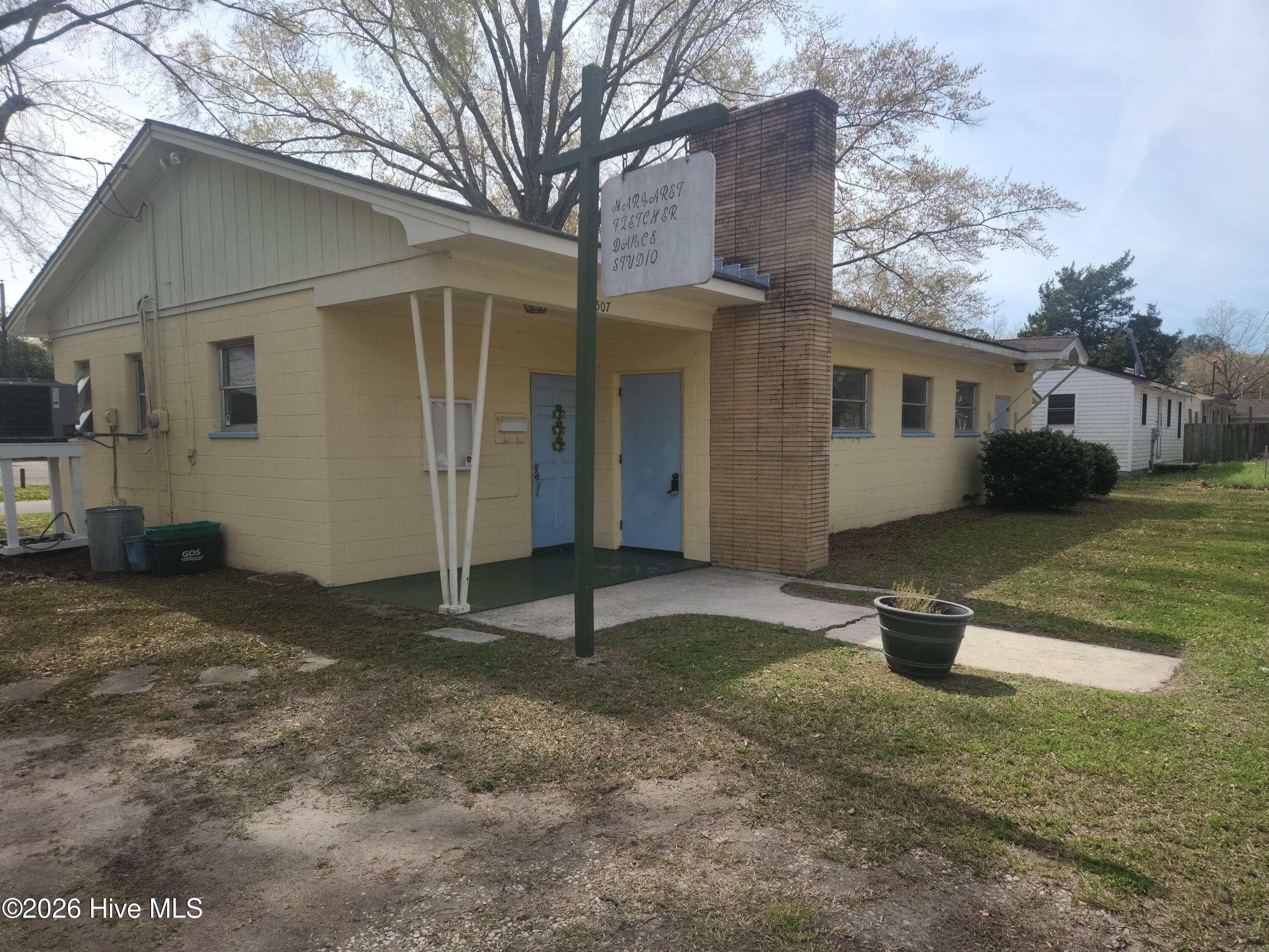 507 Contentnea Avenue, New Bern, NC 28560