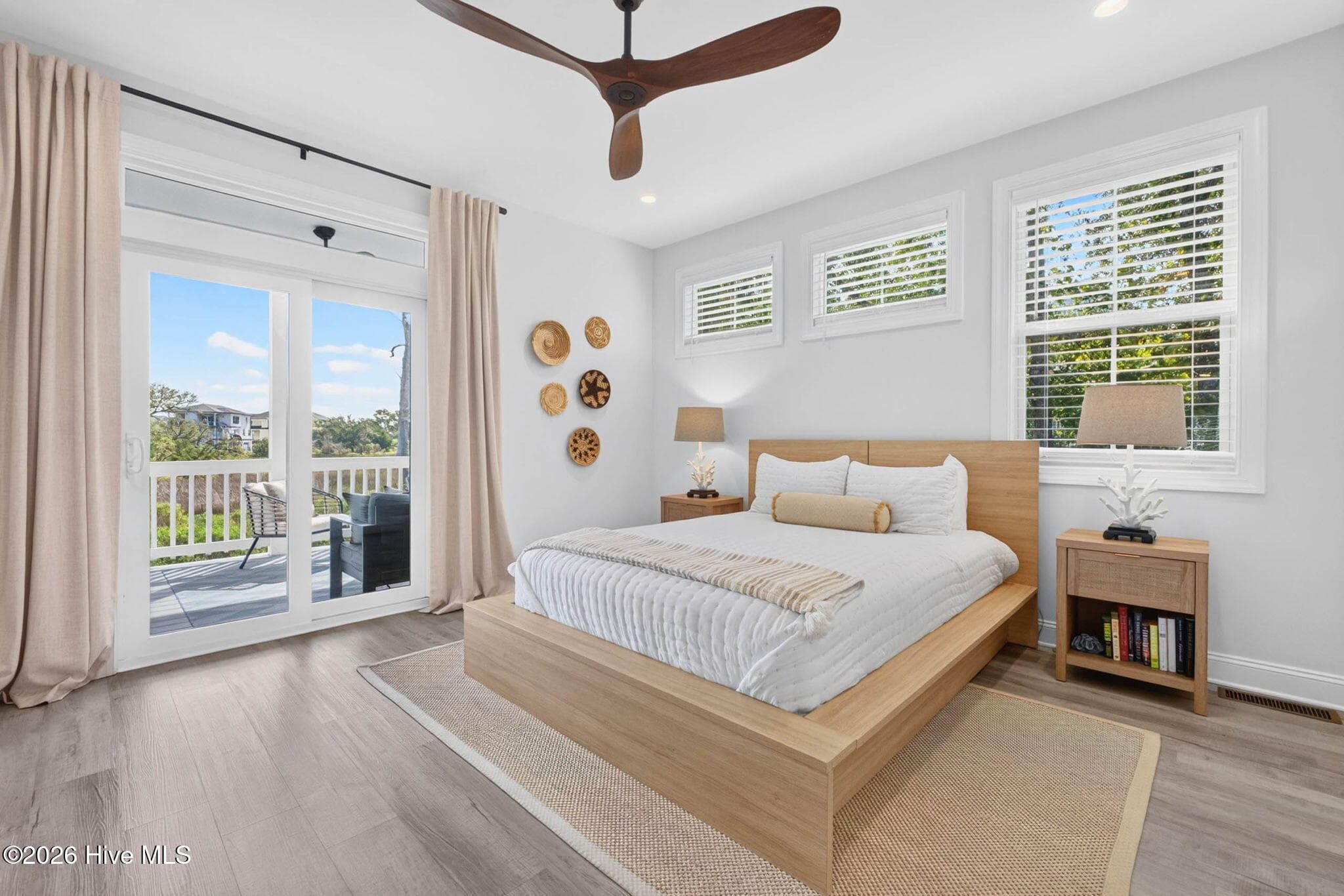 Single Family Residence at 1406 Marsh Cove Lane, Wilmington, NC 28409, photo 15 of 47