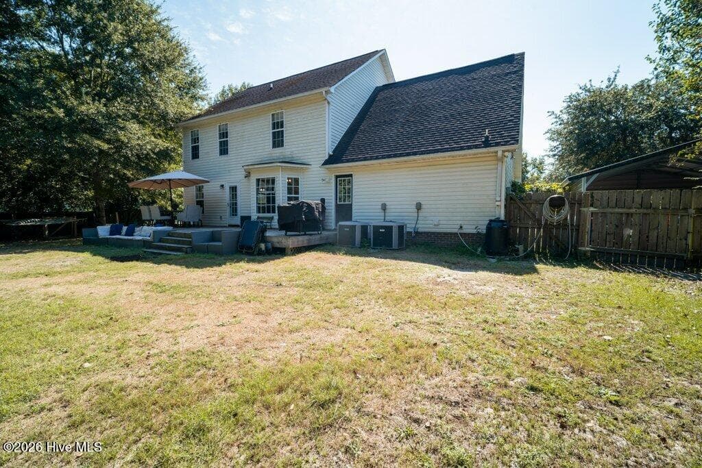 Single Family Residence at 217 English Walnut Drive, Richlands, NC 28574, photo 34 of 41