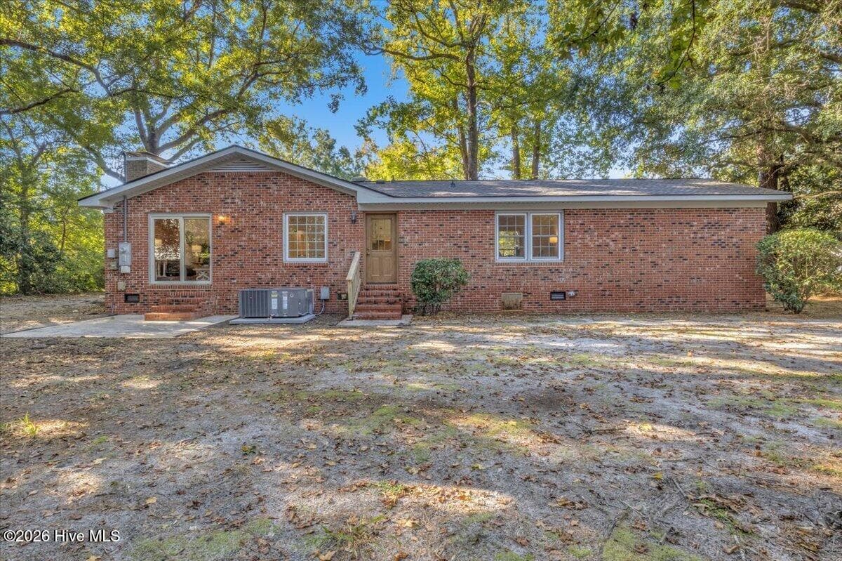 Single Family Residence at 5105 Belgrave Circle, Wilmington, NC 28403, photo 32 of 37