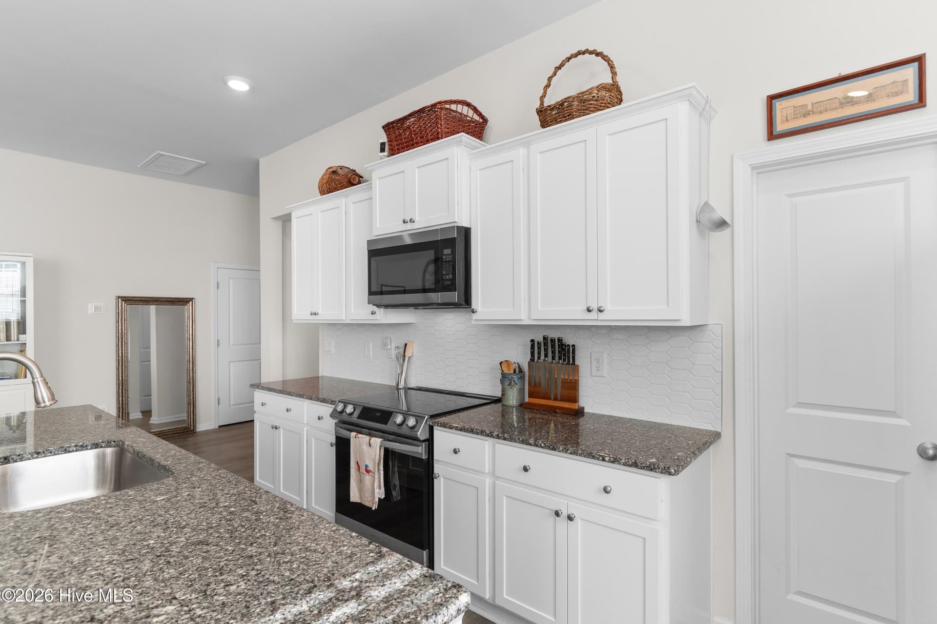 Single Family Residence at 8718 Nottoway Avenue NW, Calabash, NC 28467, photo 14 of 71