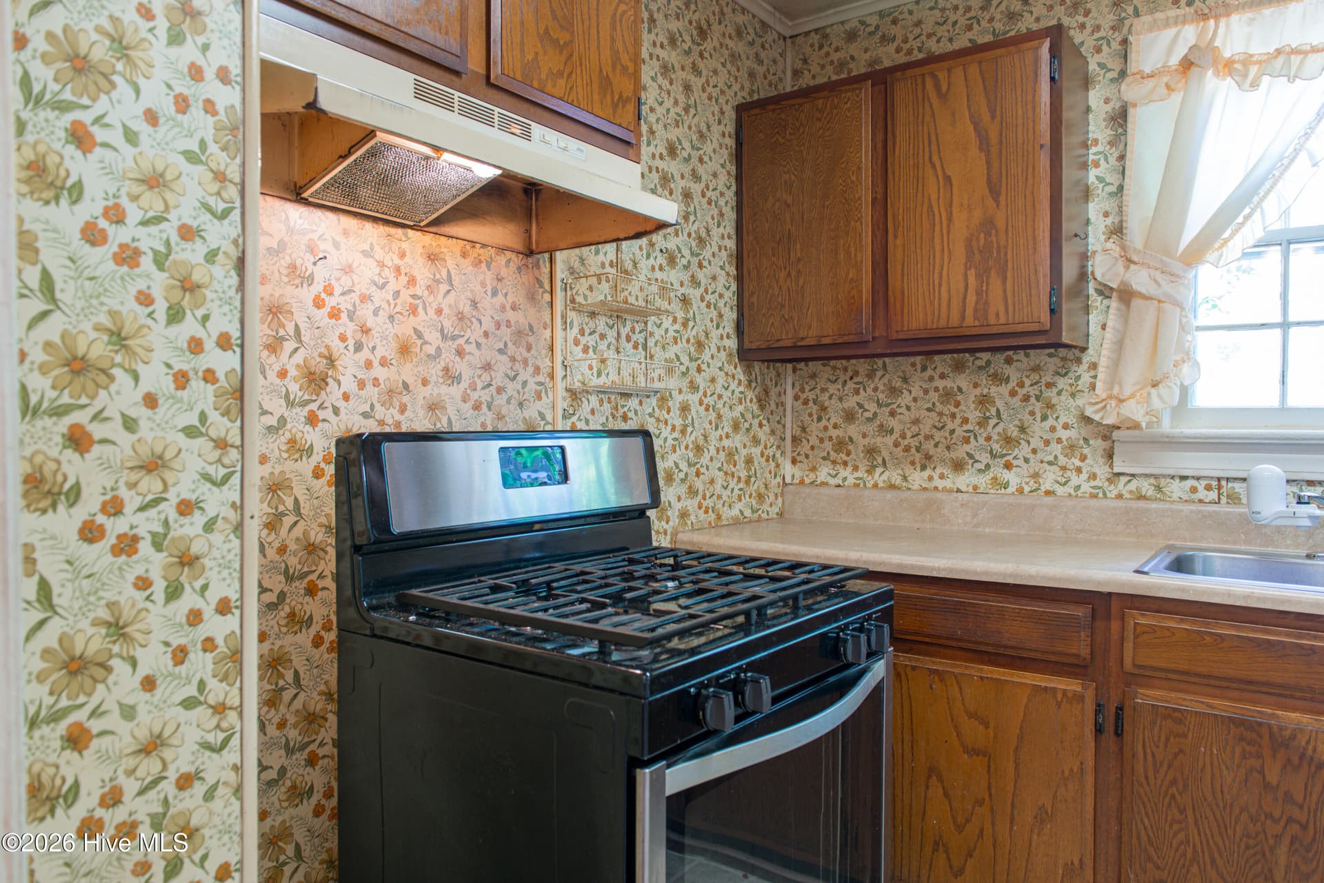 Single Family Residence at 2127 Klein Road, Wilmington, NC 28405, photo 16 of 42