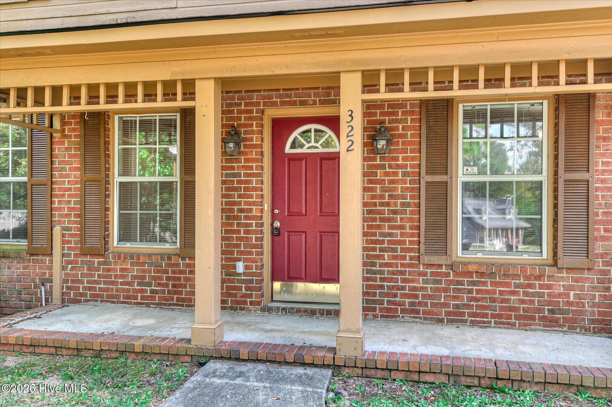 Single Family Residence at 322 Lamplighter Lane, Martinez, GA 30907, photo 4 of 37