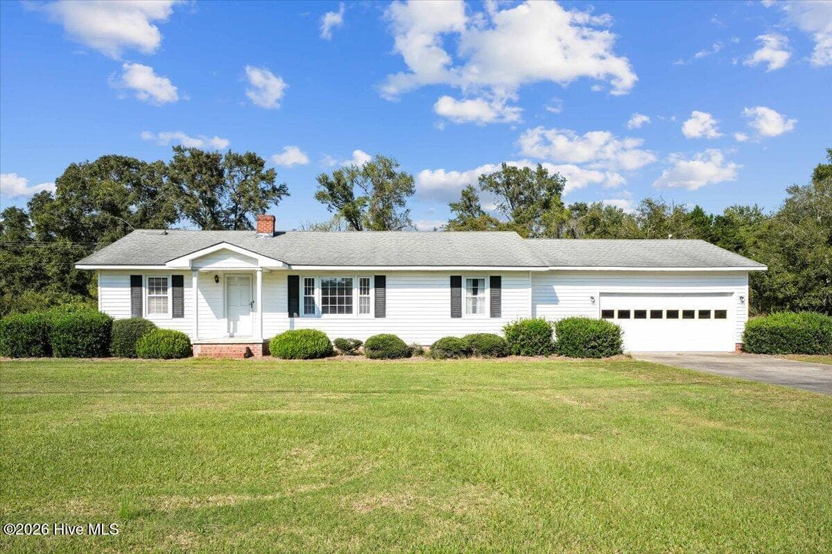 606 Darden Drive, Kinston, NC 28504