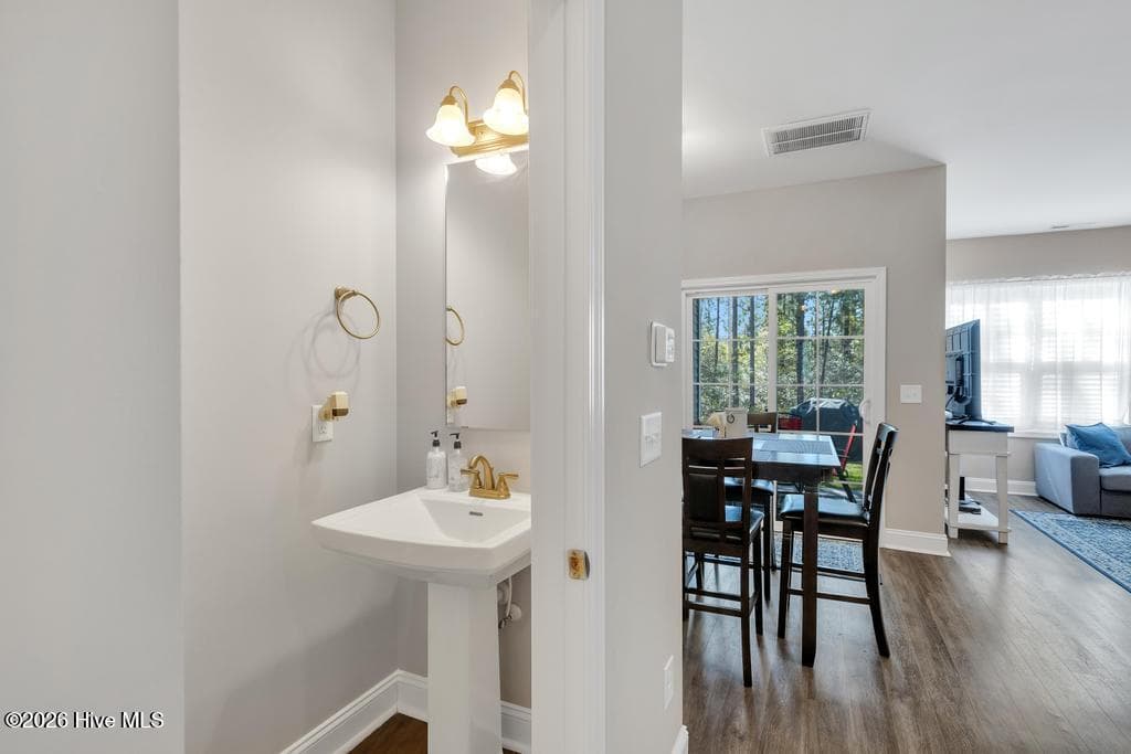 Townhouse at 361 S Stingray Lane, Sneads Ferry, NC 28460, photo 17 of 29