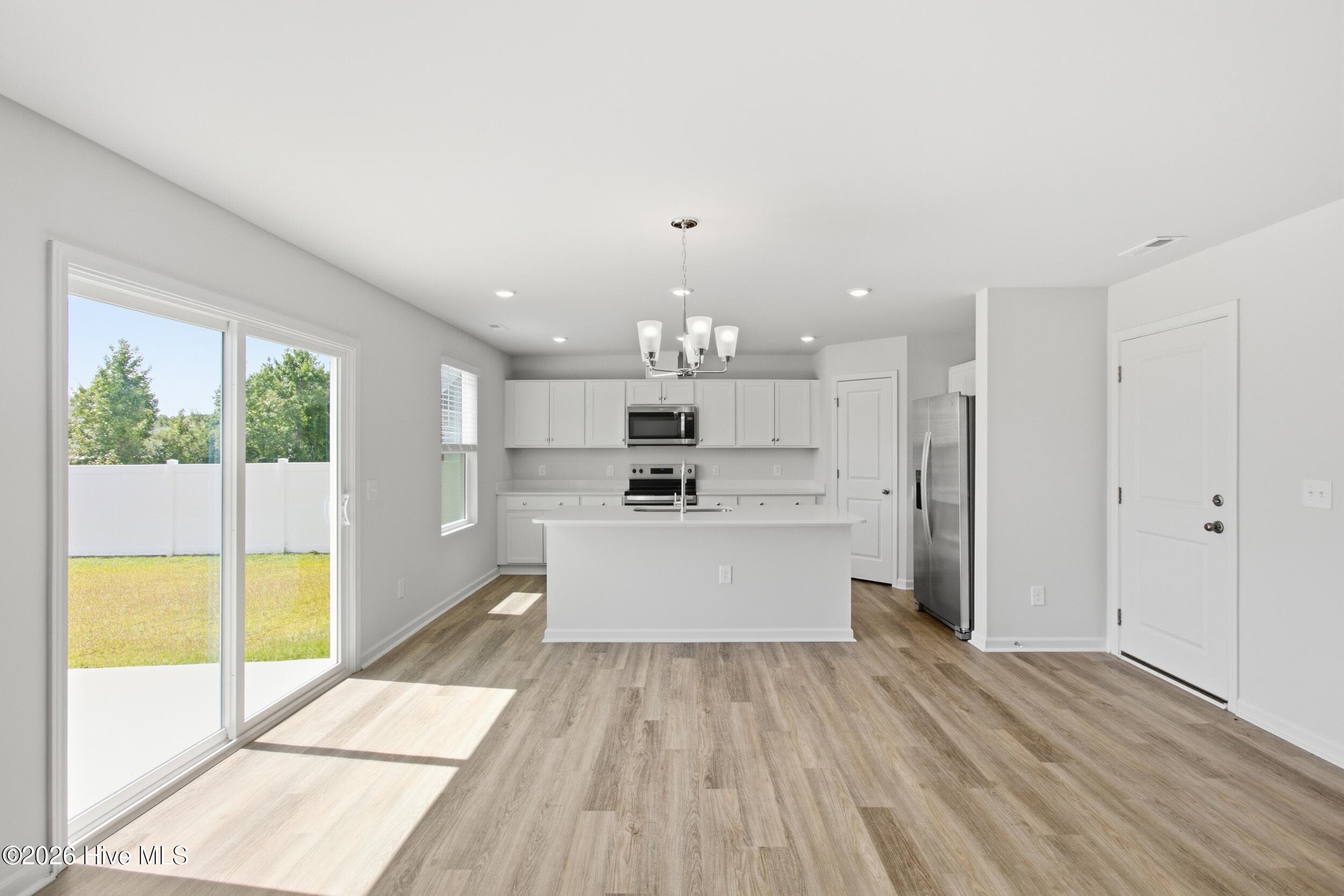 Single Family Residence at 171 N Squires Lane, Richlands, NC 28574, photo 14 of 43