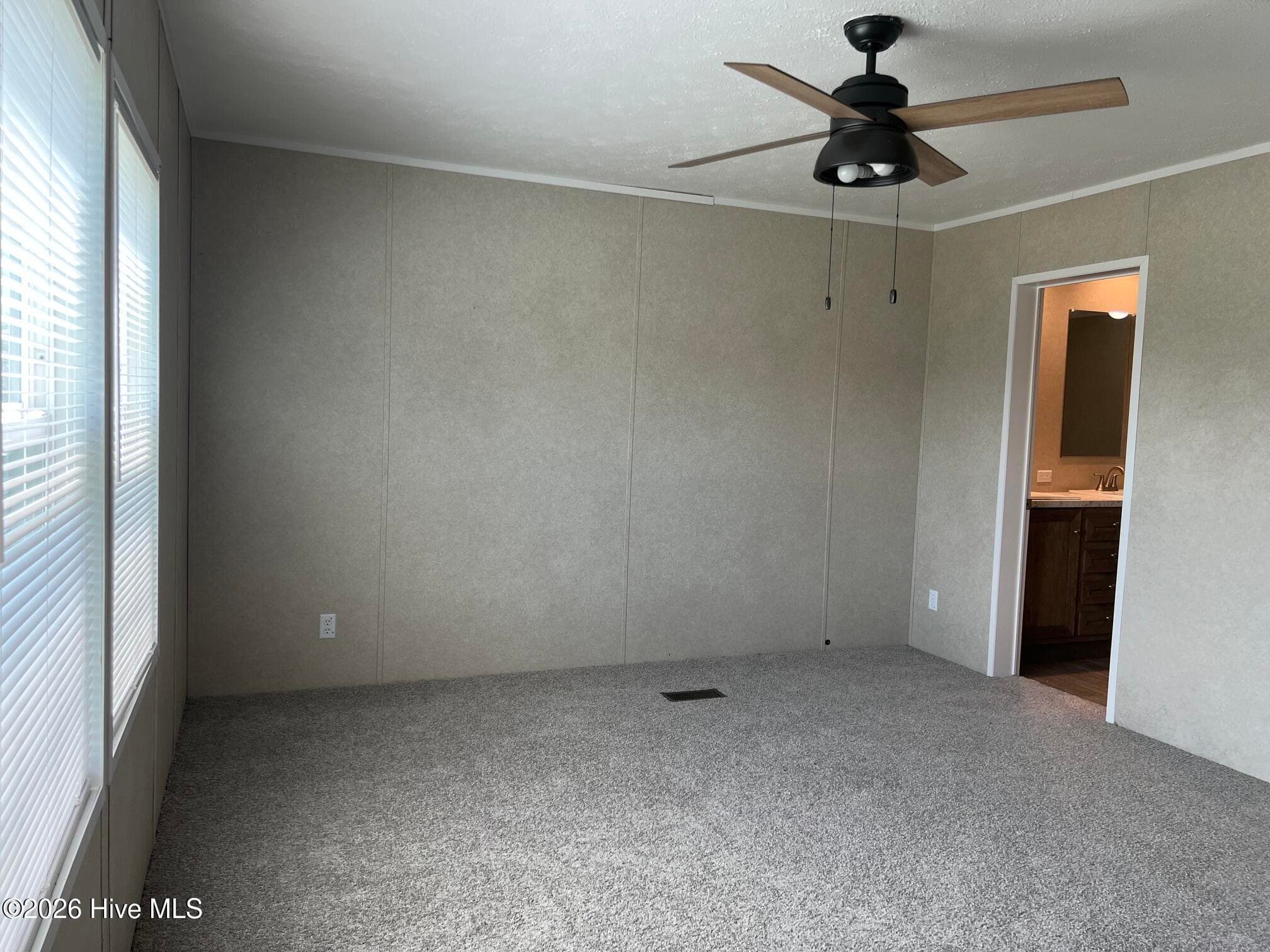 Manufactured Home at 316 Commodore Drive, Rocky Mount, NC 27801, photo 13 of 32