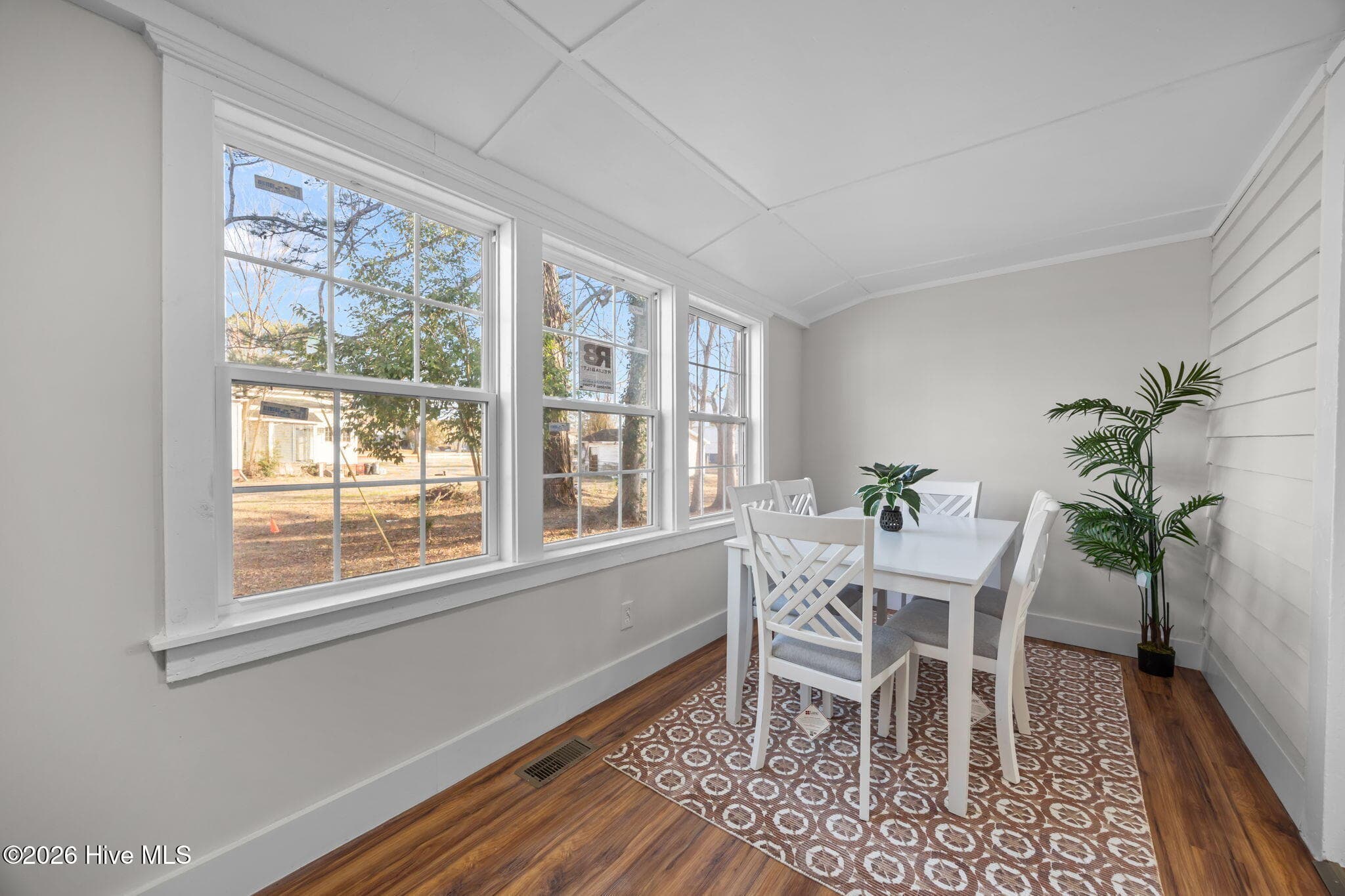 dining area - 809 Church Street, Scotland Neck, NC 27874