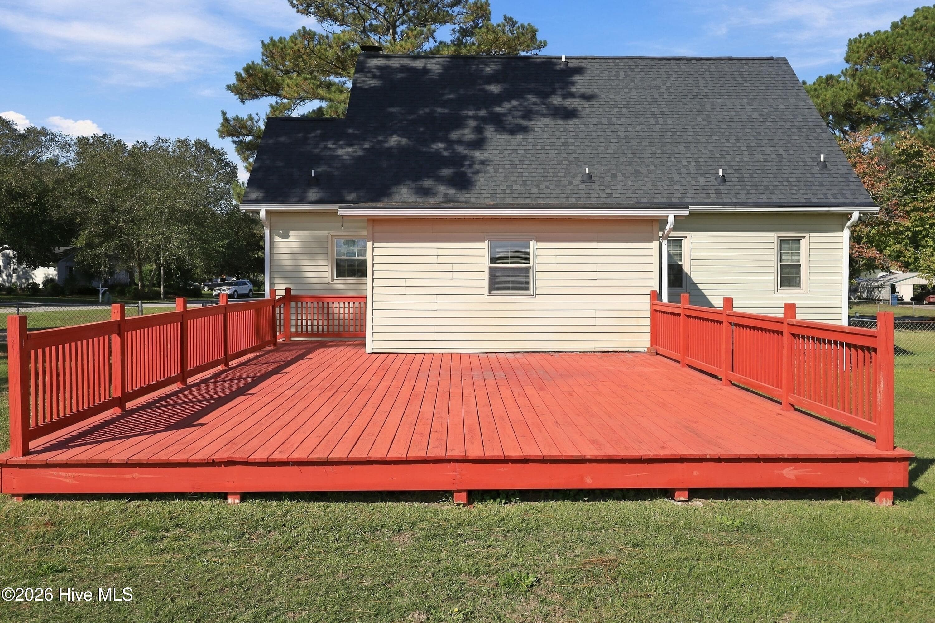 Single Family Residence at 2299 Rolling Meadows Drive, Greenville, NC 27858, photo 3 of 43