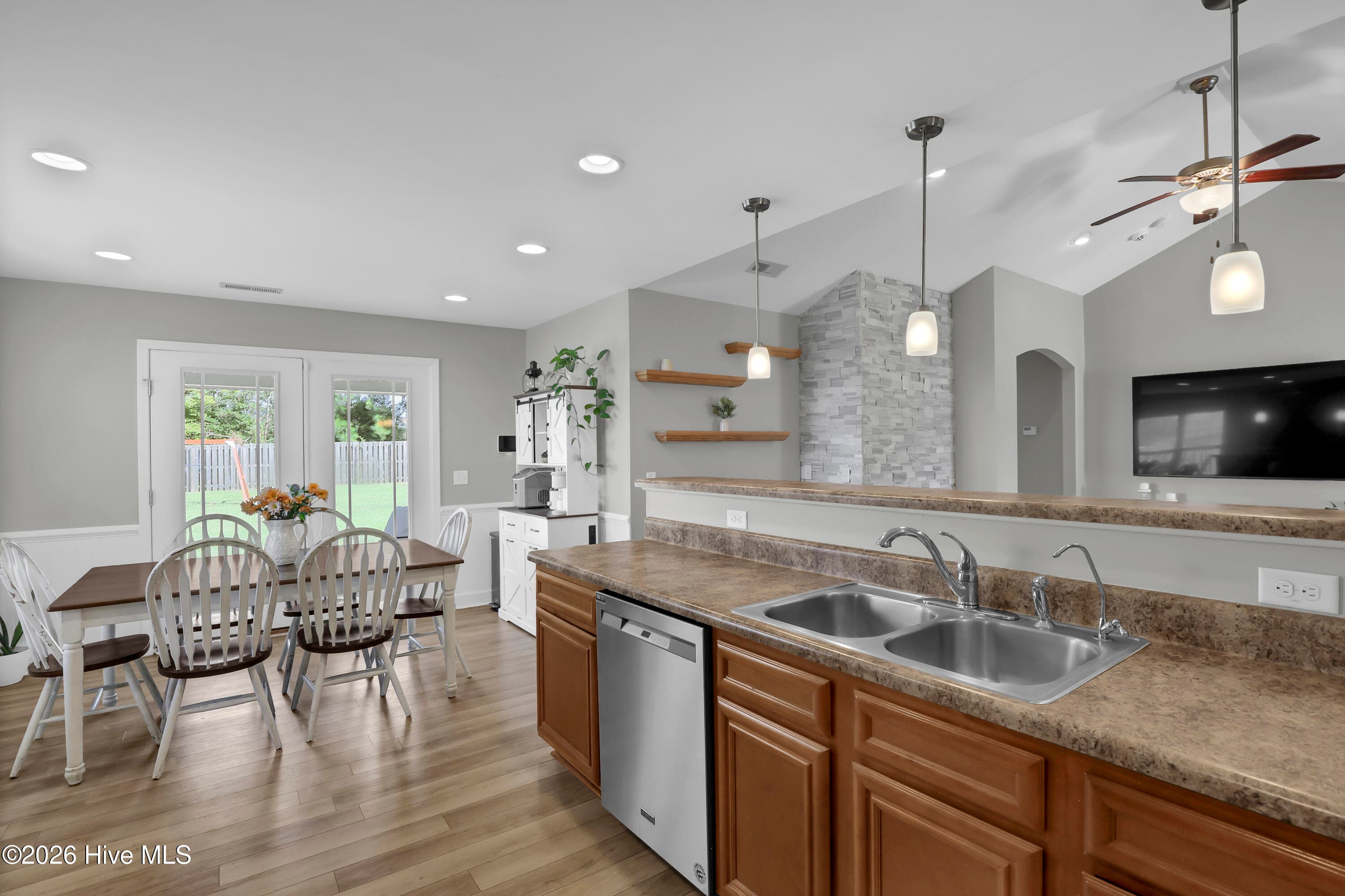 Single Family Residence at 161 Preswick Drive, Rocky Point, NC 28457, photo 9 of 31