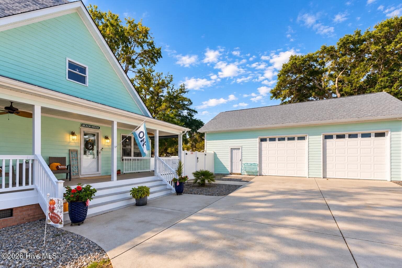 Single Family Residence at 2008 E Oak Island Drive, Oak Island, NC 28465, photo 15 of 184