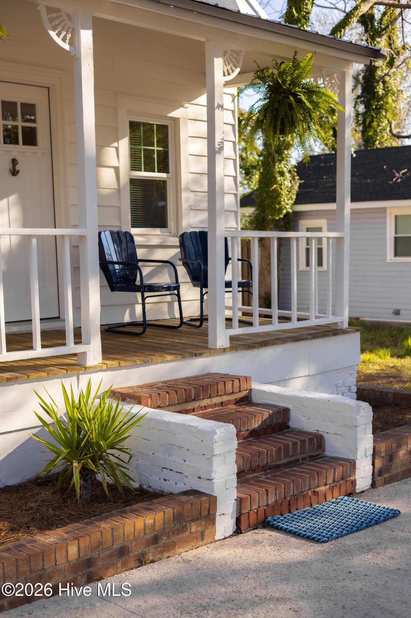 Single Family Residence at 911 Dock Street, Wilmington, NC 28401, photo 3 of 19
