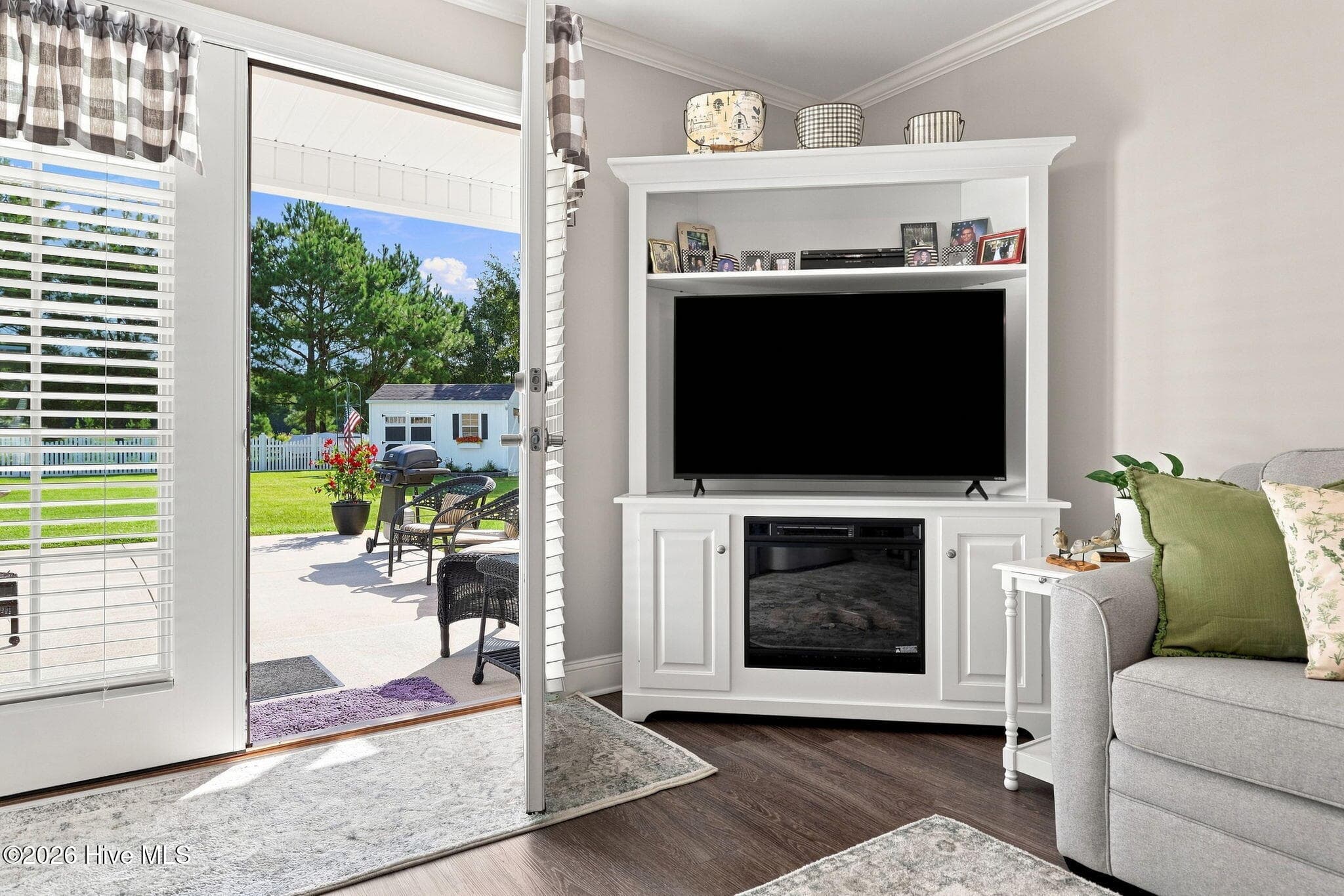 Easy access to backyard - 201 Asheberne Drive, Washington, NC 27889