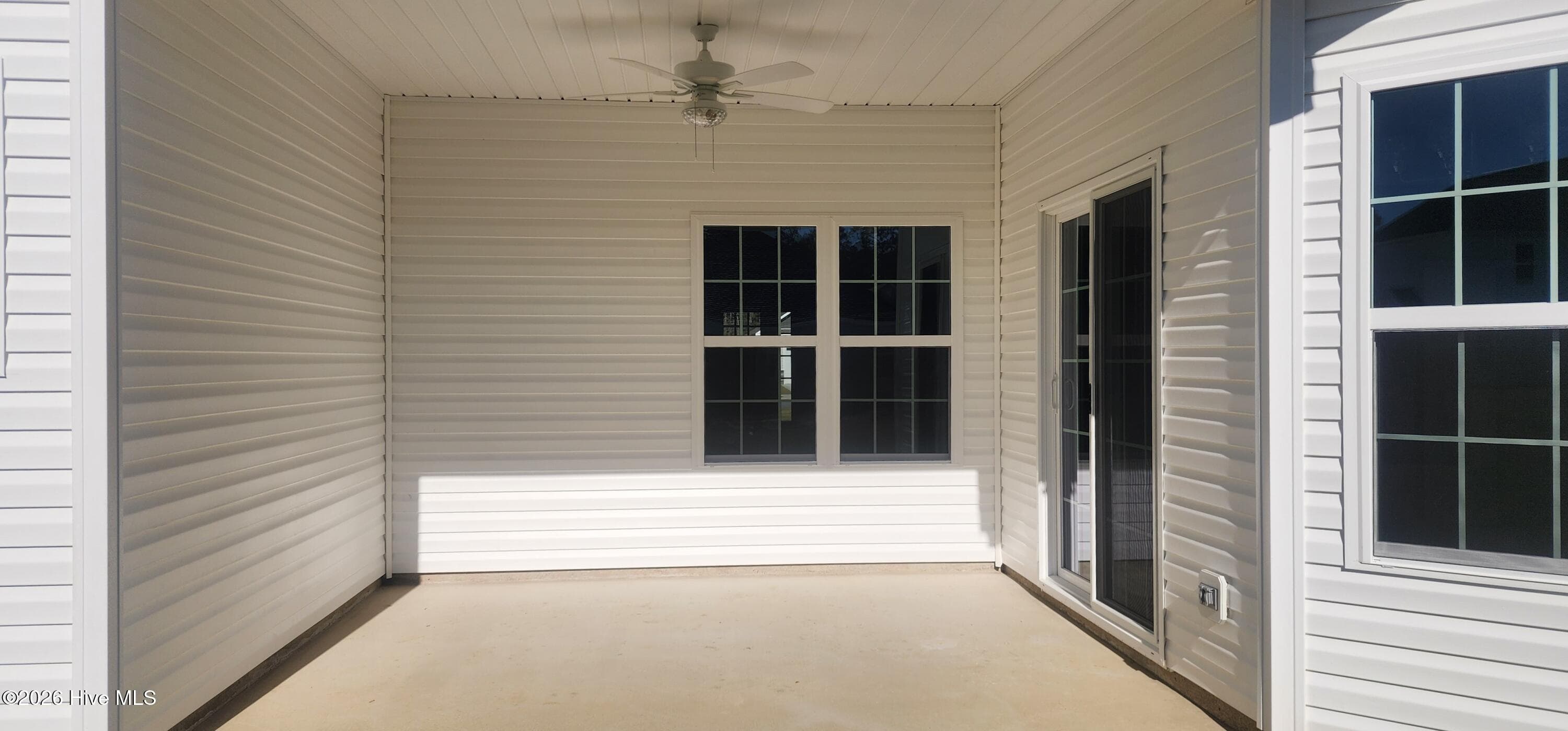 Single Family Residence at 4013 Bluewater Boulevard, New Bern, NC 28562, photo 109 of 121