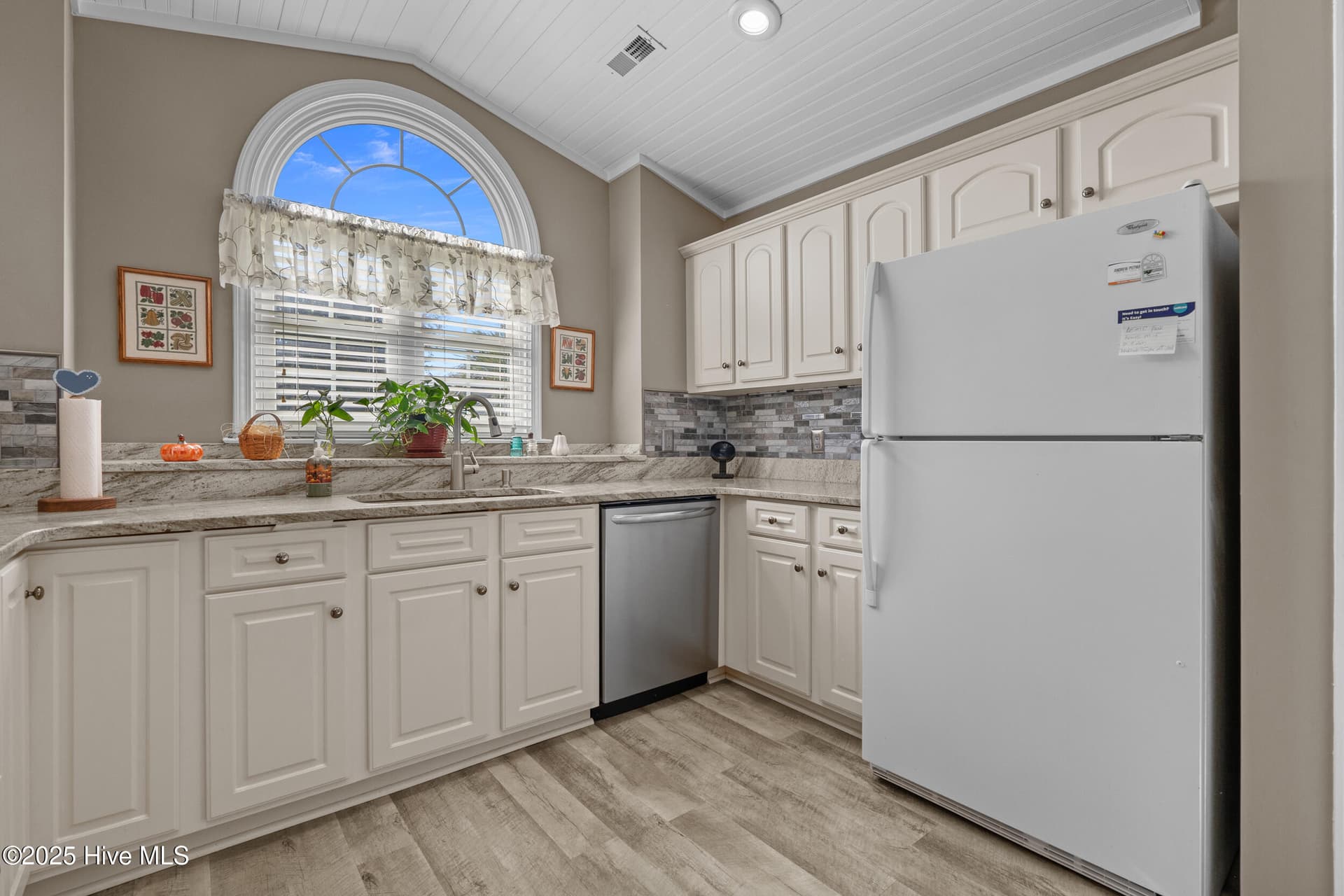 Single Family Residence at 482 Pepper Breeze Avenue SW, Calabash, NC 28467, photo 13 of 54