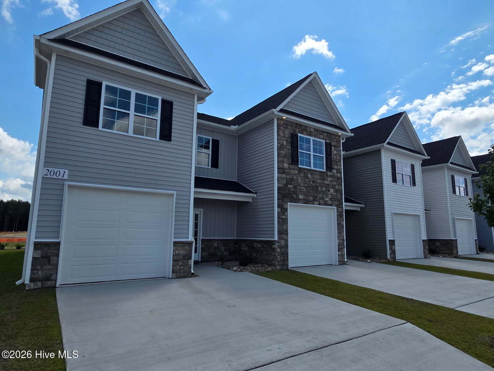 Townhouse at 2001 Newbury Way D, Greenville, NC 27834, photo 4 of 109