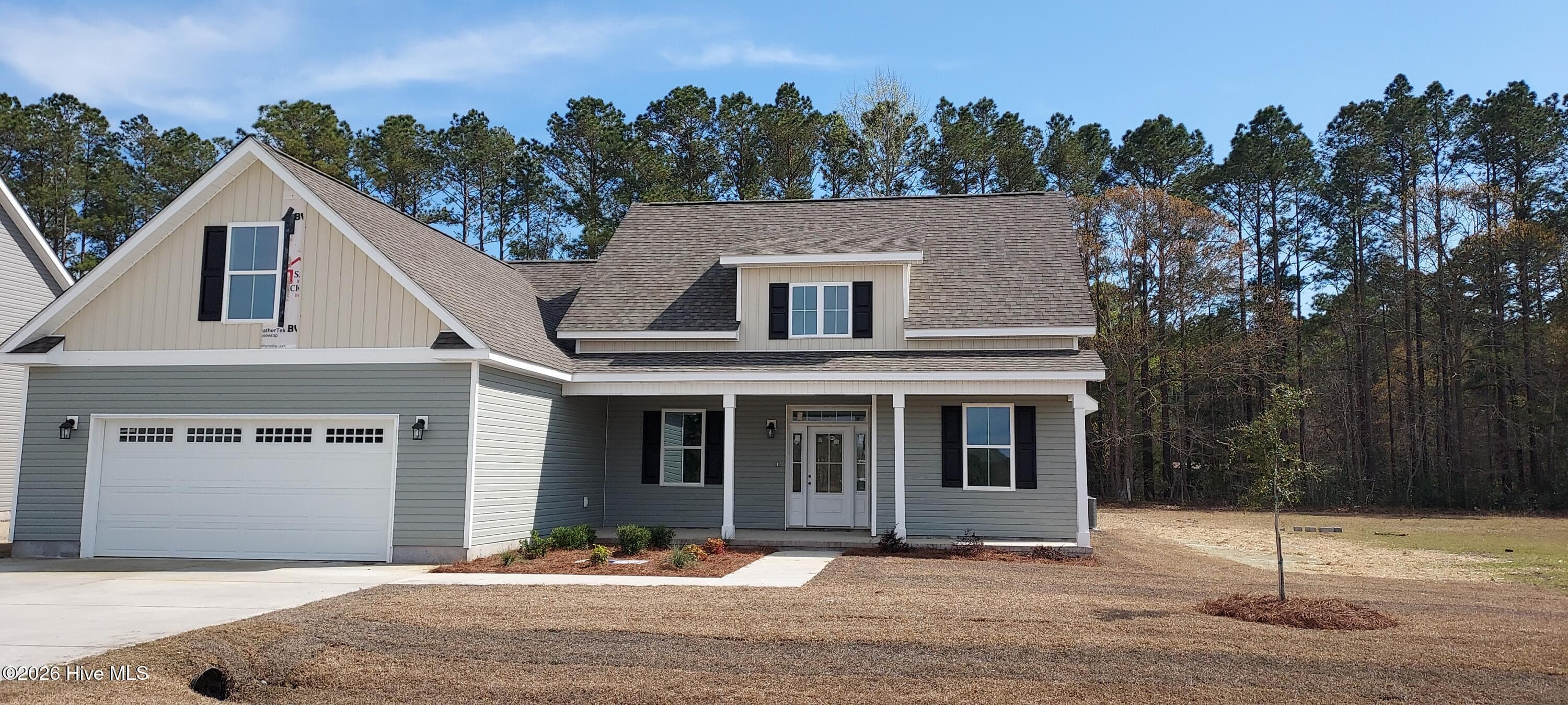 Single Family Residence at 110 Rolling Water Lane, Swansboro, NC 28584, photo 8 of 27
