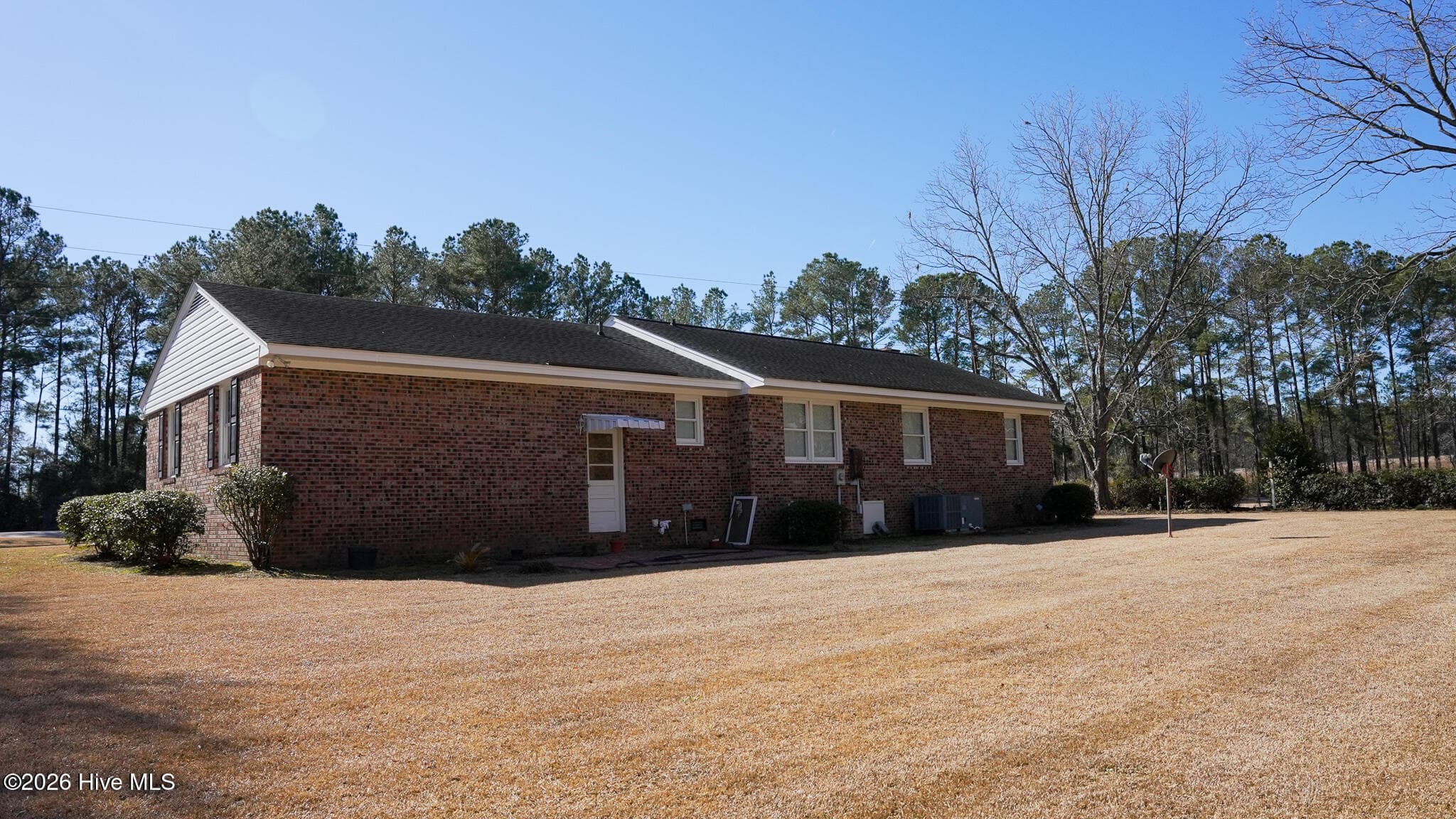 Single Family Residence at 291 Whitehall Road, Whiteville, NC 28472, photo 8 of 44