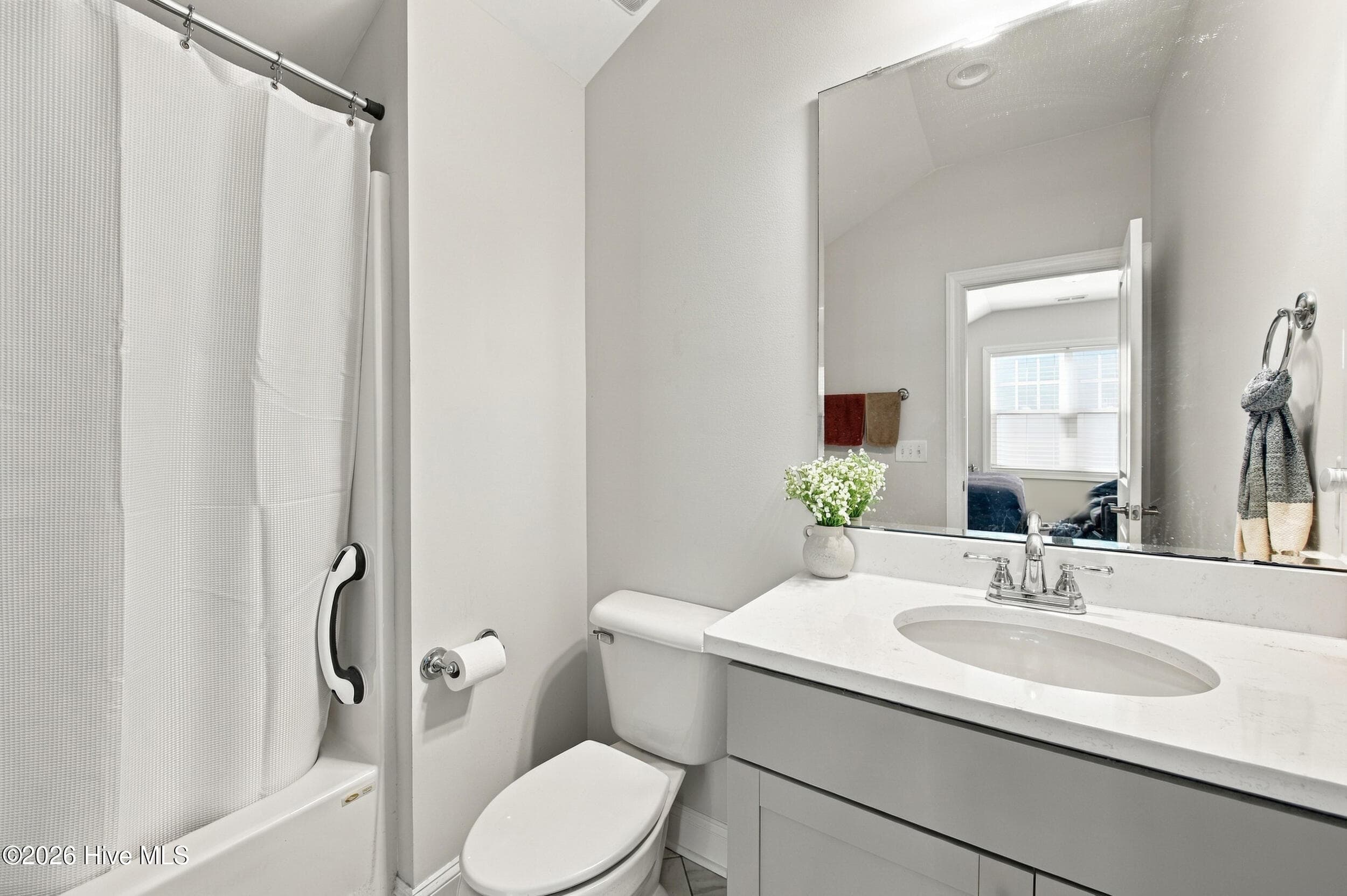 en-suite - 3751 Spicetree Drive, Wilmington, NC 28412