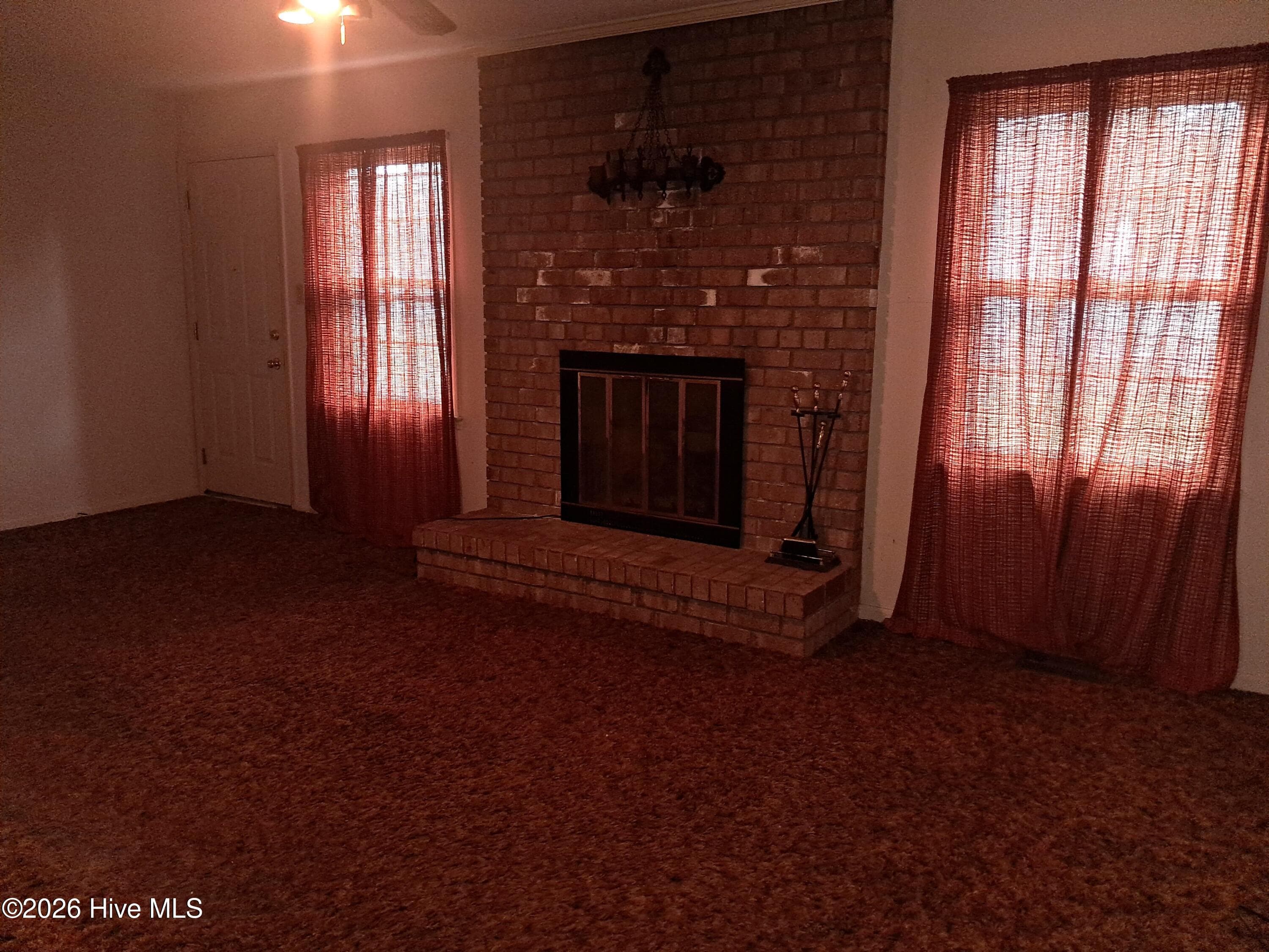 Den - 808 Arrow Drive, Kinston, NC 28501
