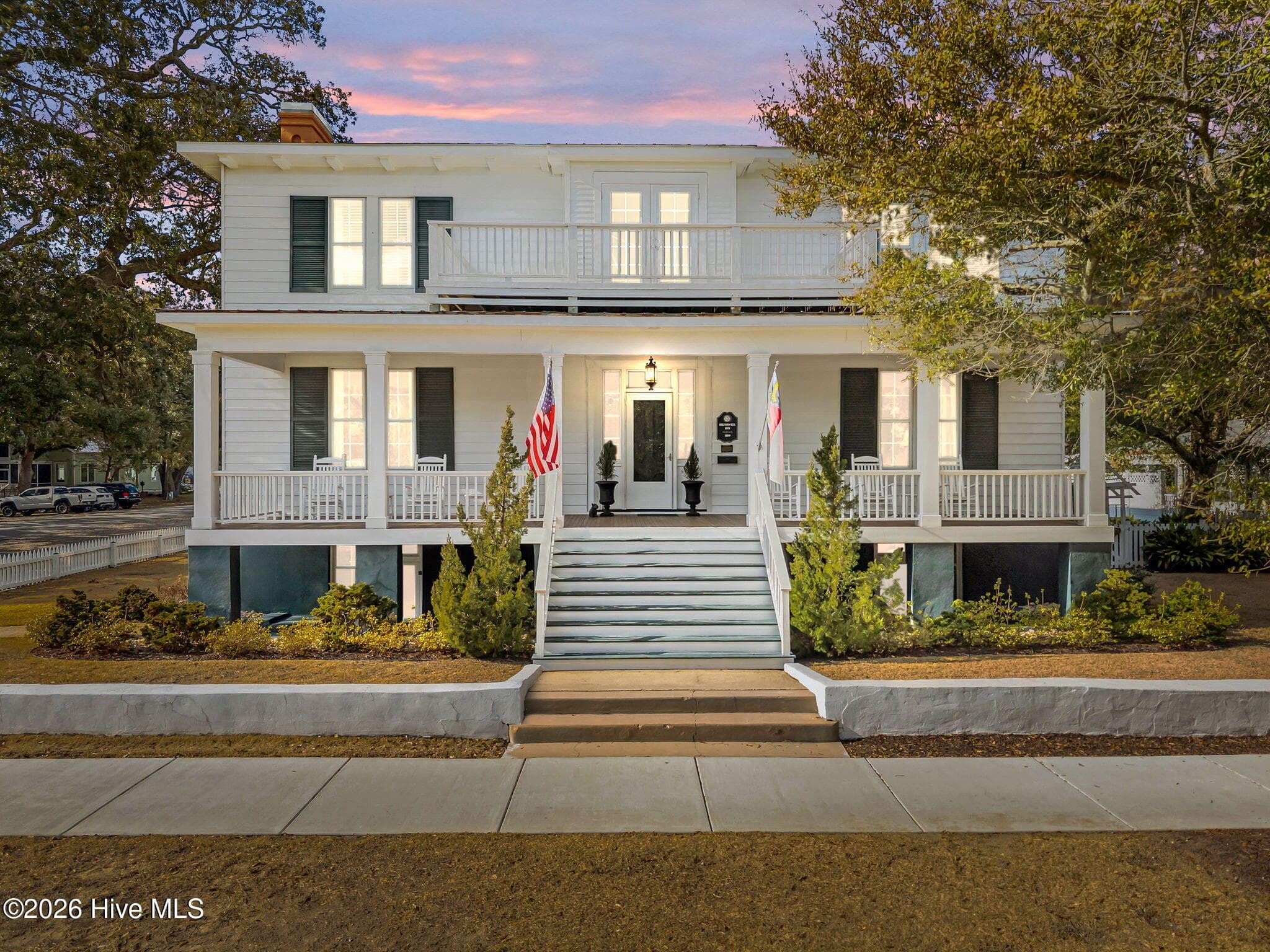 Single Family Residence at 301 E Bay Street, Southport, NC 28461, photo 5 of 5