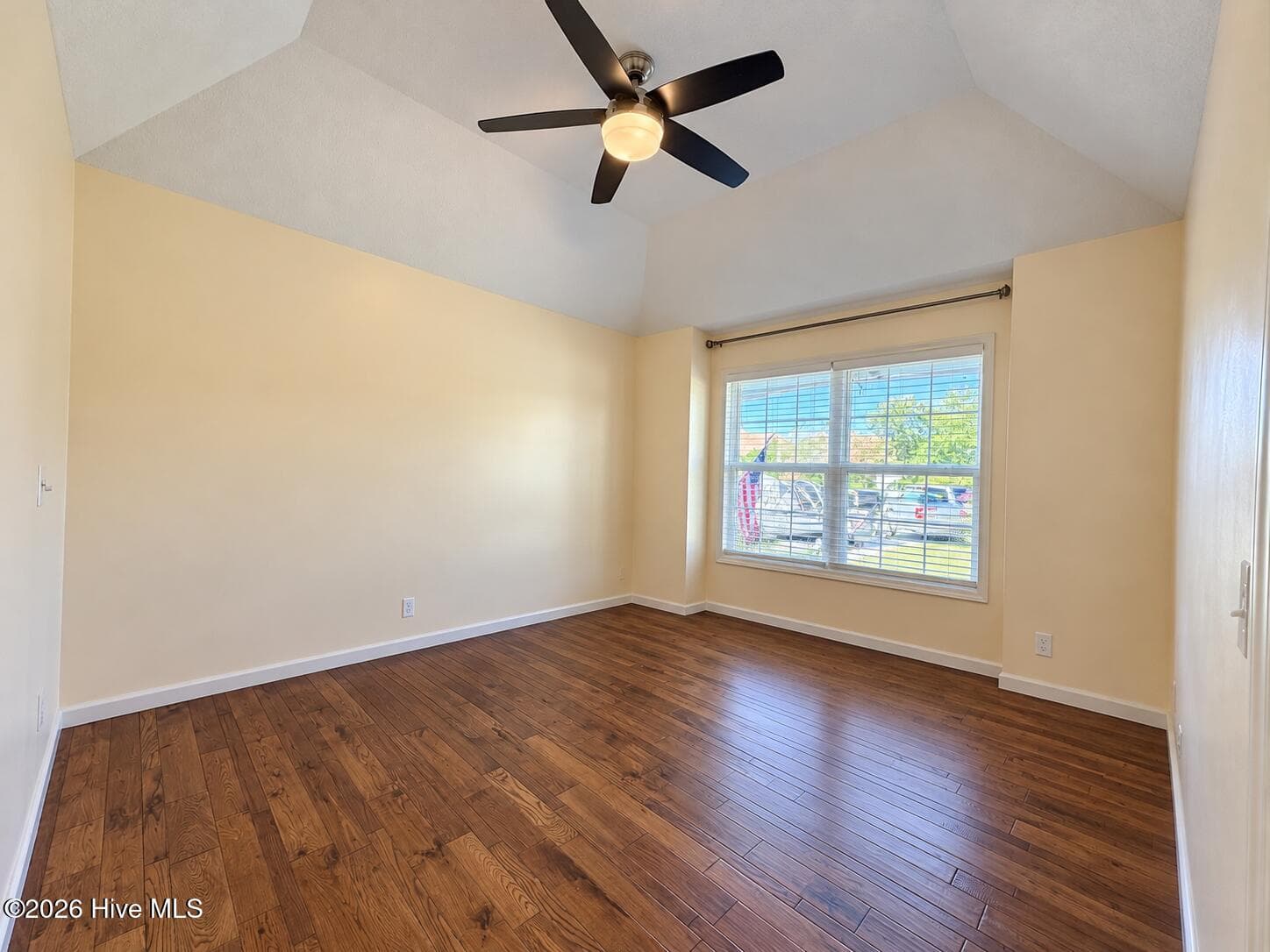 Single Family Residence at 107 Bogey Court, Hampstead, NC 28443, photo 18 of 55