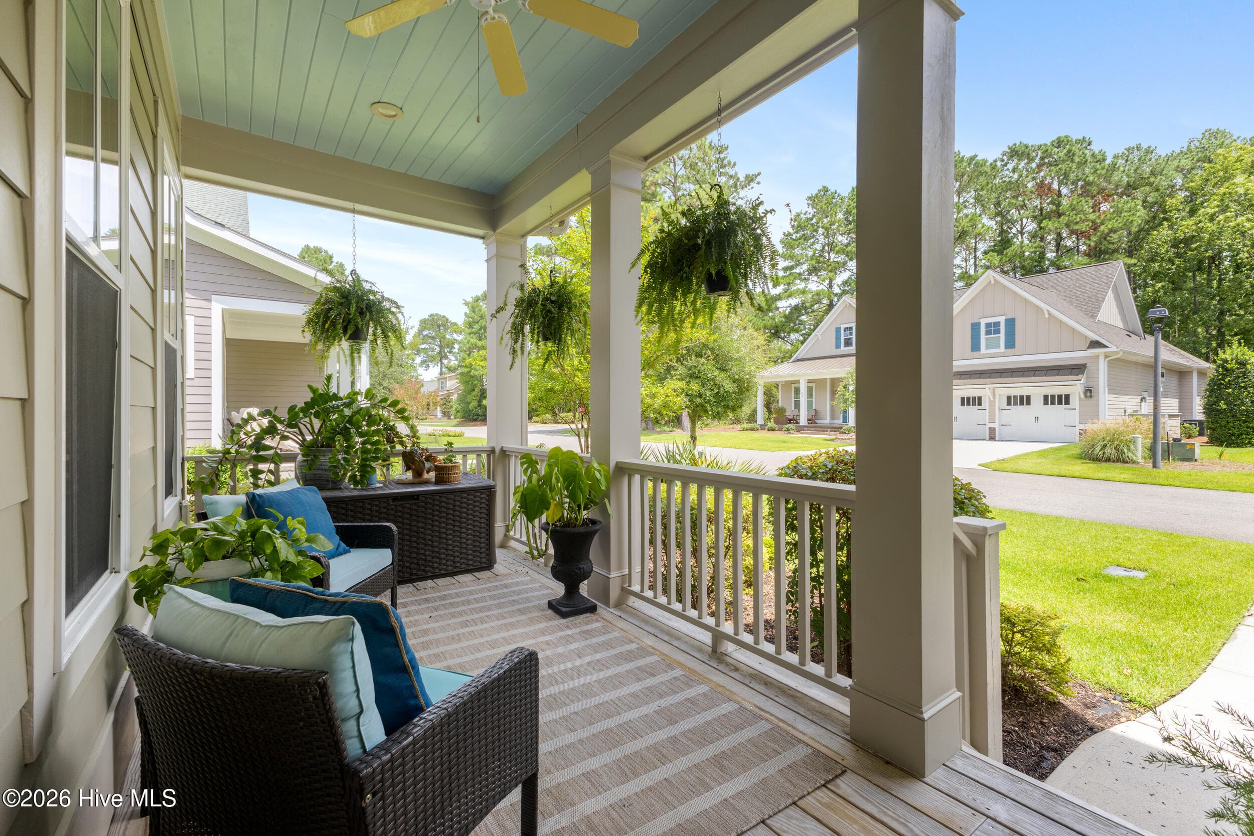Single Family Residence at 409 Cornubia Drive, Castle Hayne, NC 28429, photo 3 of 77
