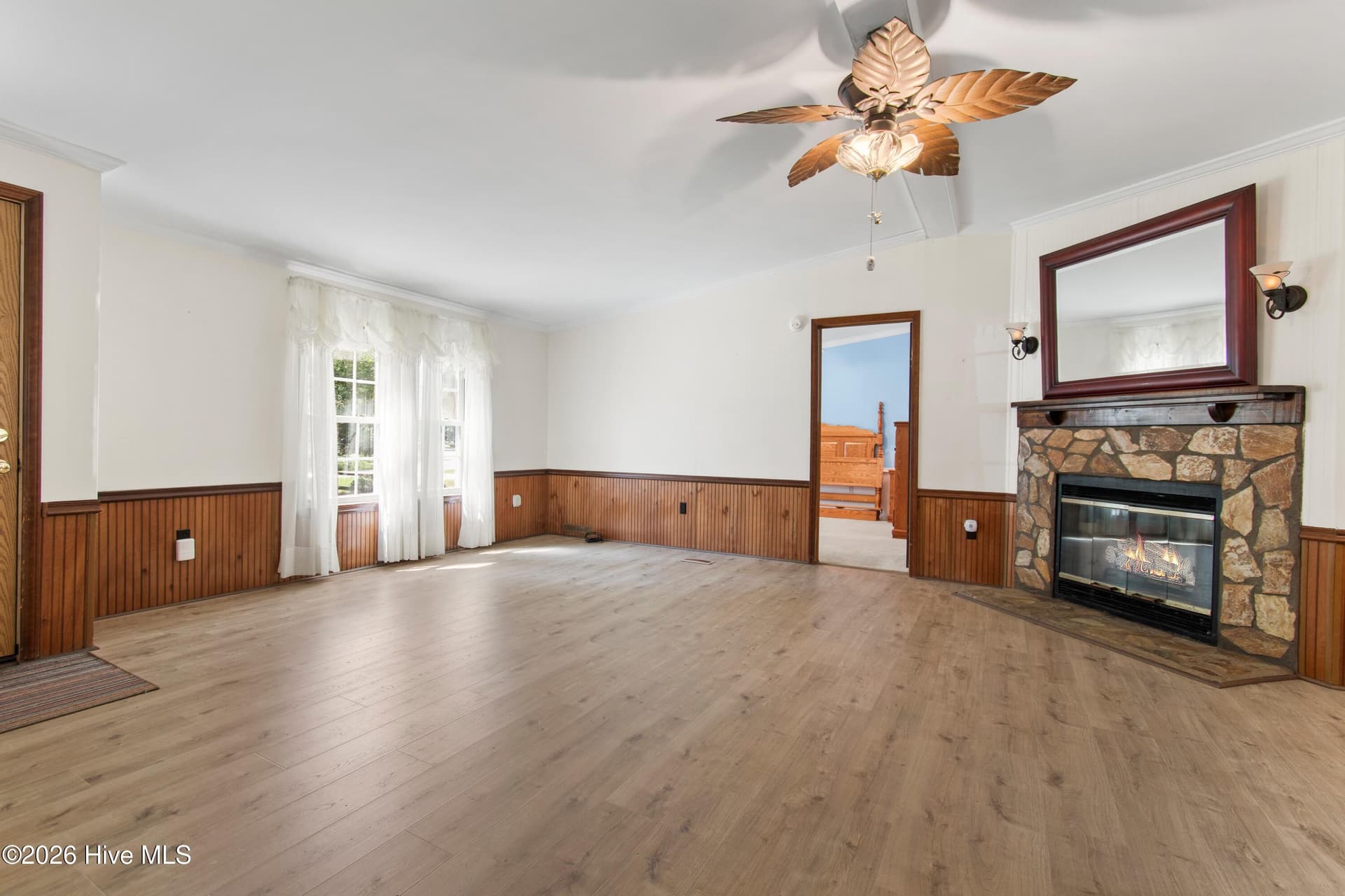 Manufactured Home at 227 Ocean Forest Drive NW, Calabash, NC 28467, photo 7 of 49