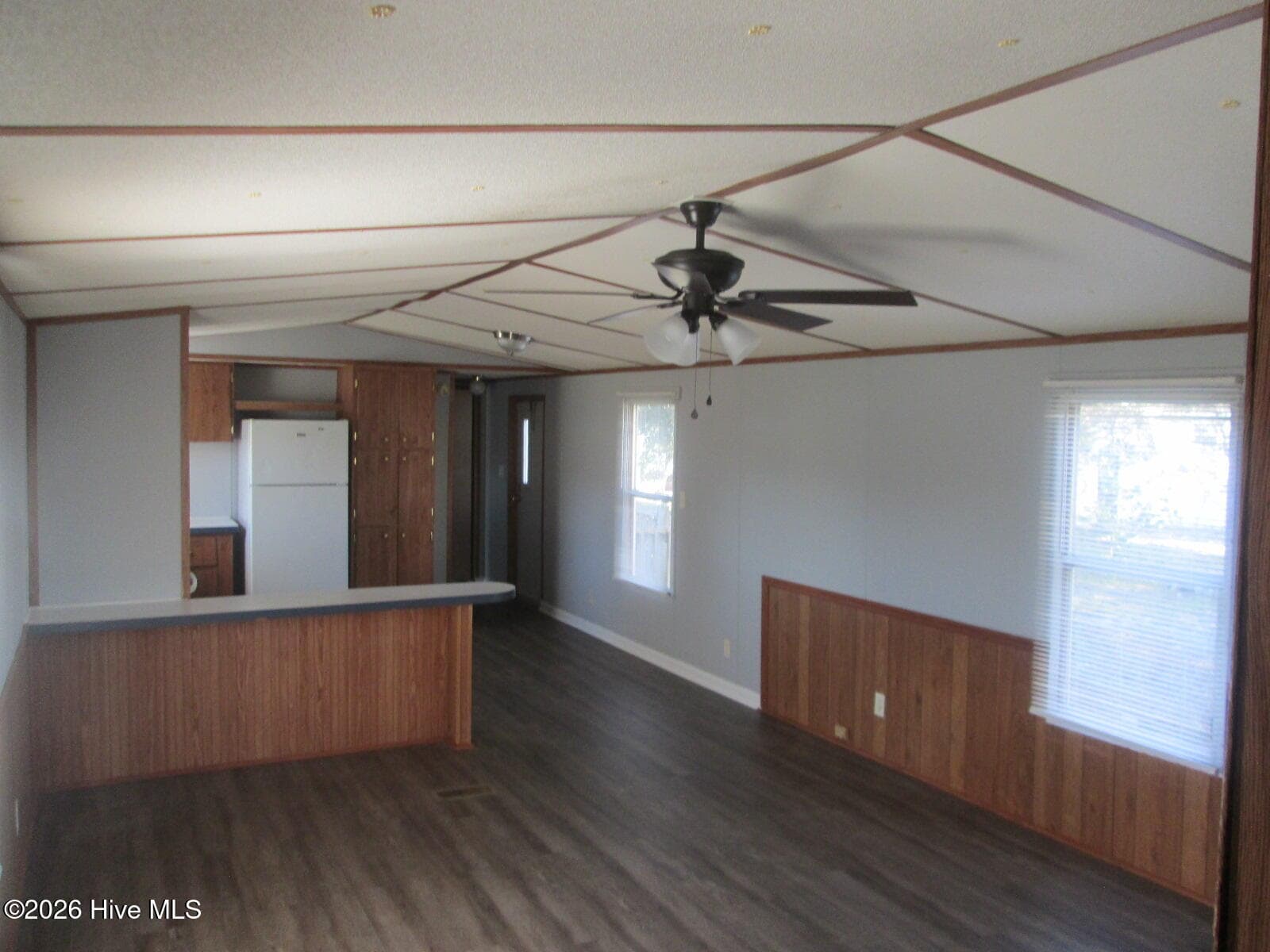 Manufactured Home at 1934 Creswell Place SW, Supply, NC 28462, photo 8 of 17