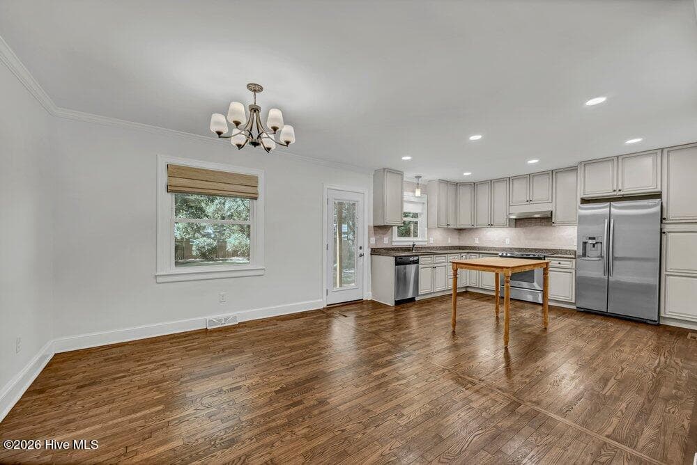 Single Family Residence at 4012 Park Avenue, Wilmington, NC 28403, photo 7 of 27
