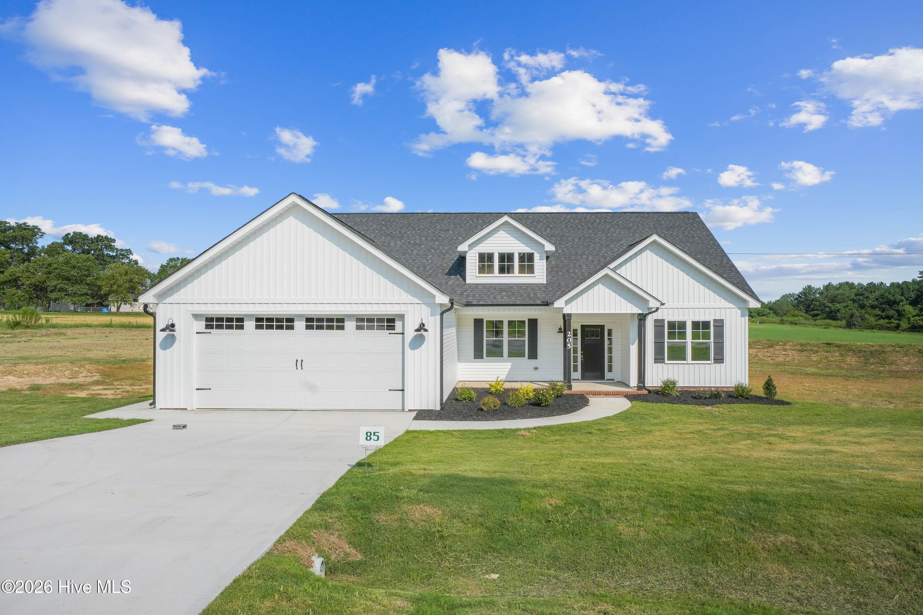 Single Family Residence at 205 N Rabbit Run Drive, Smithfield, NC 27577, photo 20 of 127