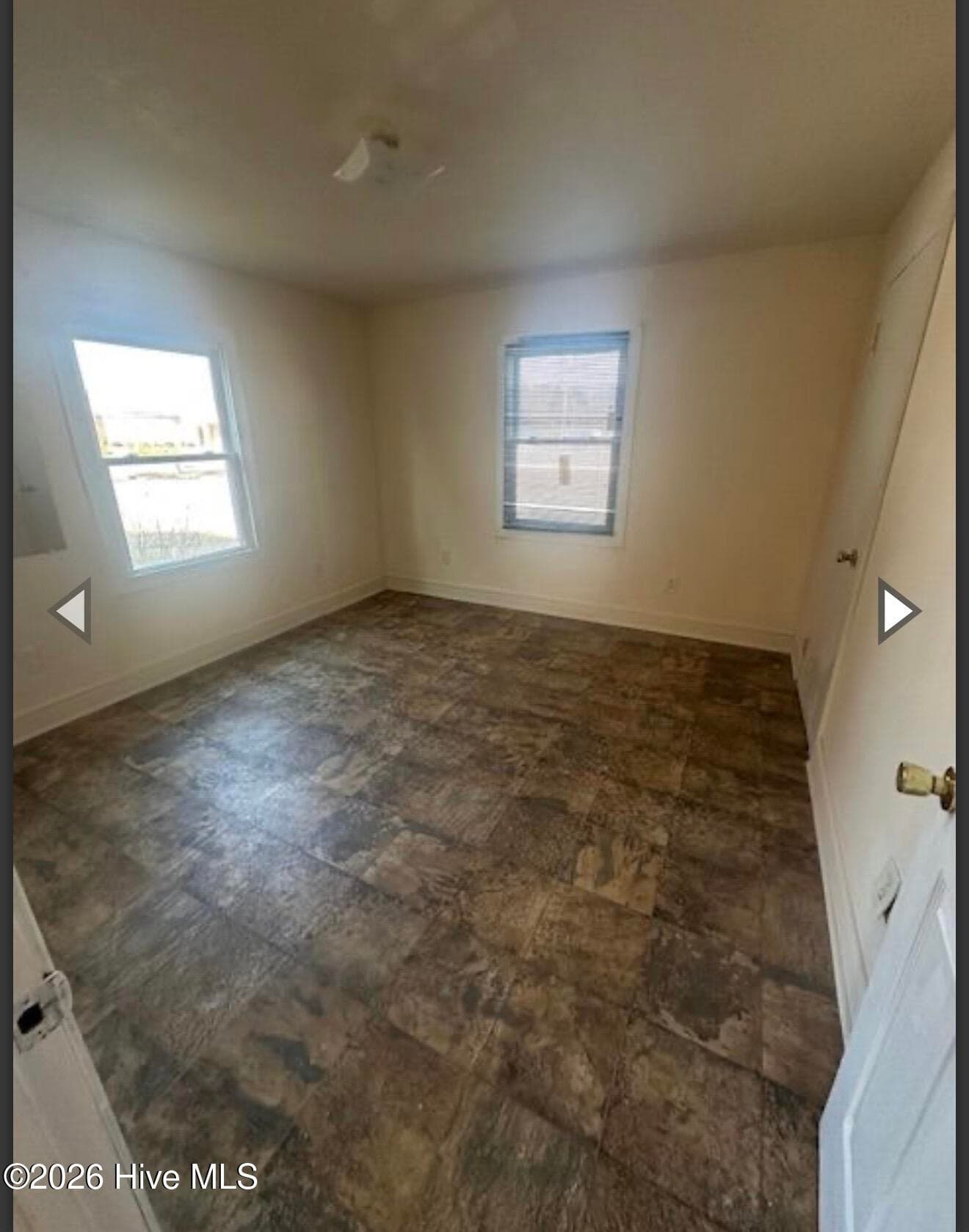 Single Family Residence at 401 E North Street, Kinston, NC 28501, photo 3 of 9