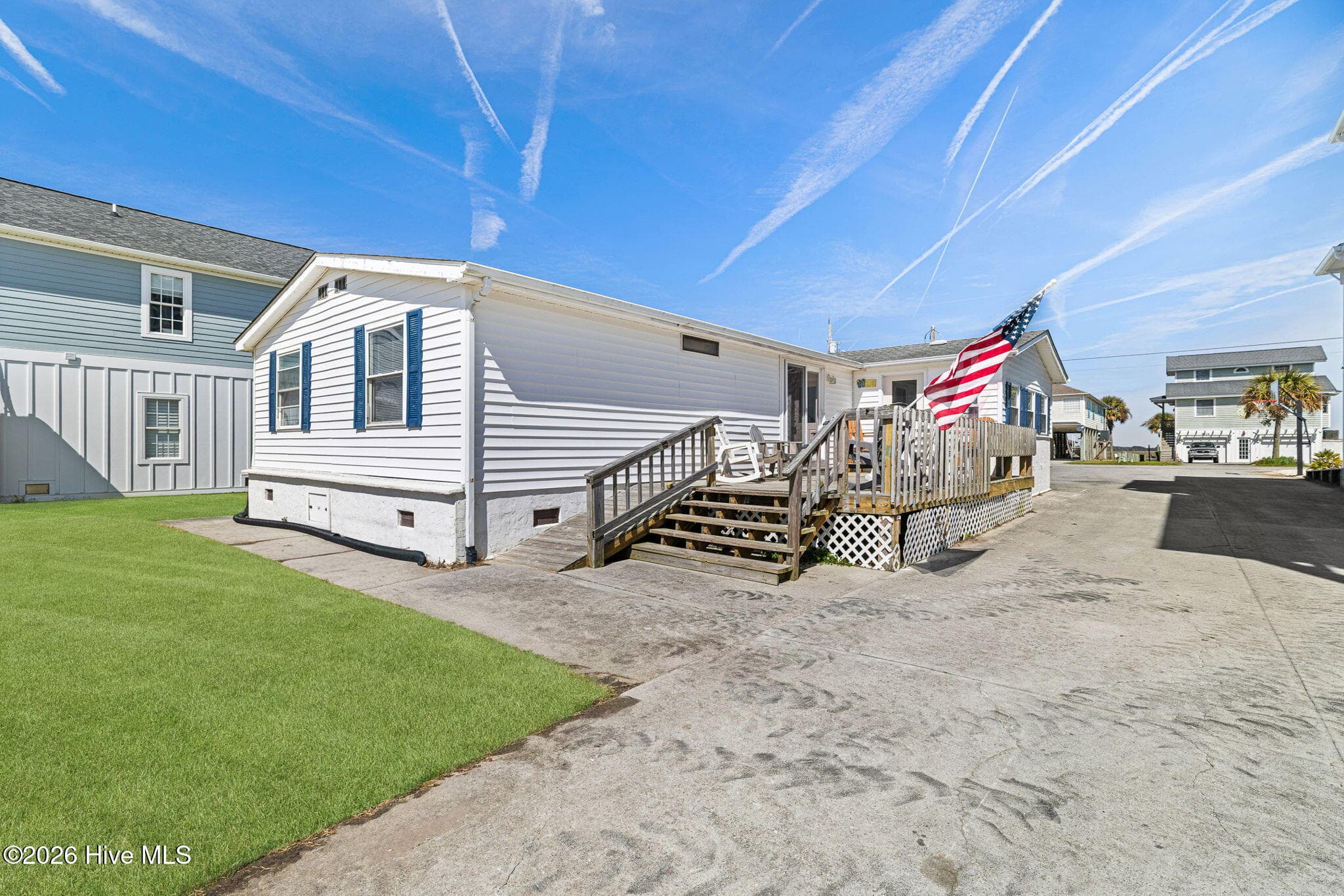 Manufactured Home at 9105 W 9th Street, Surf City, NC 28445, photo 7 of 73