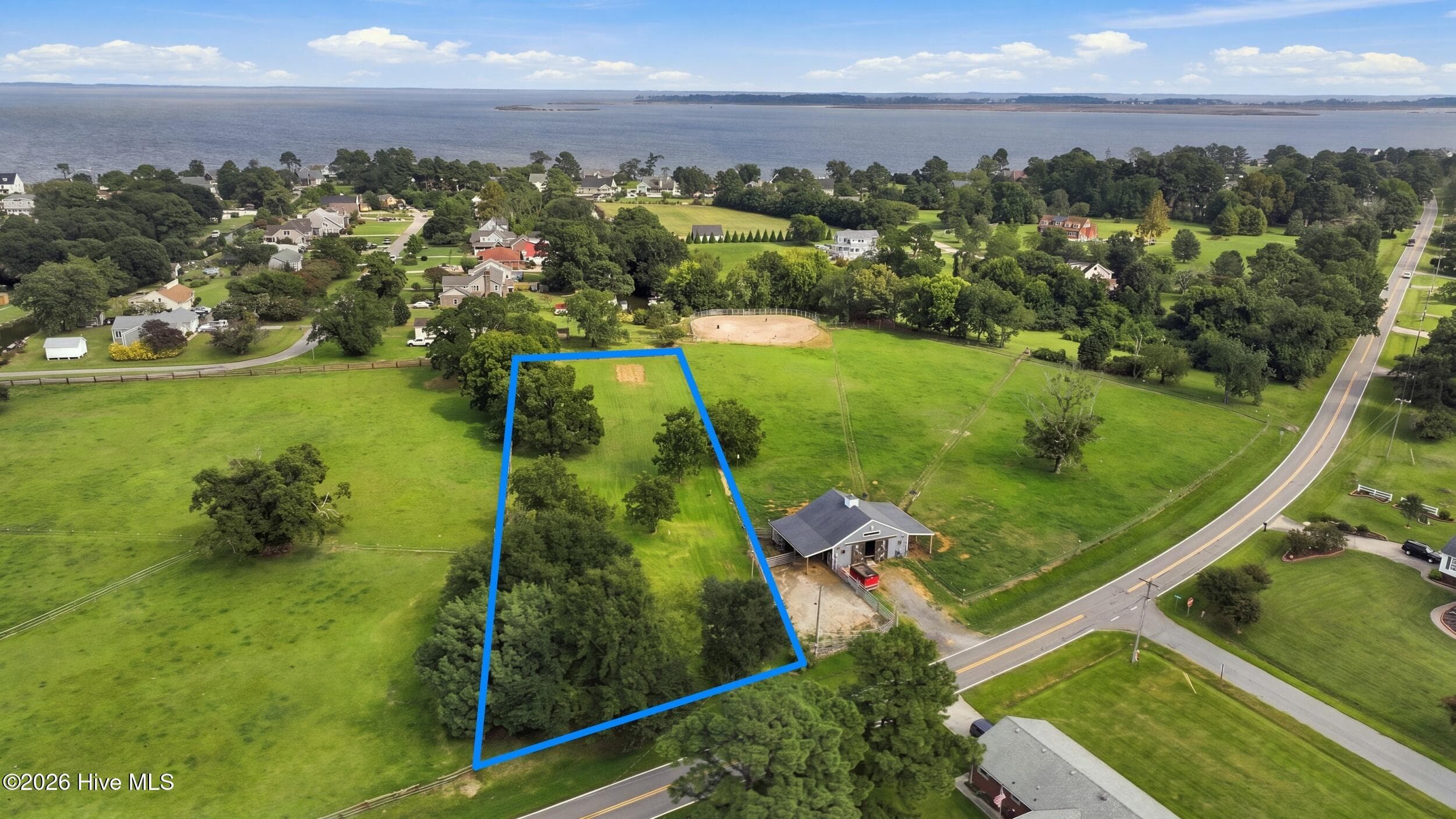 657 Bells Island Road, Currituck, NC 27929