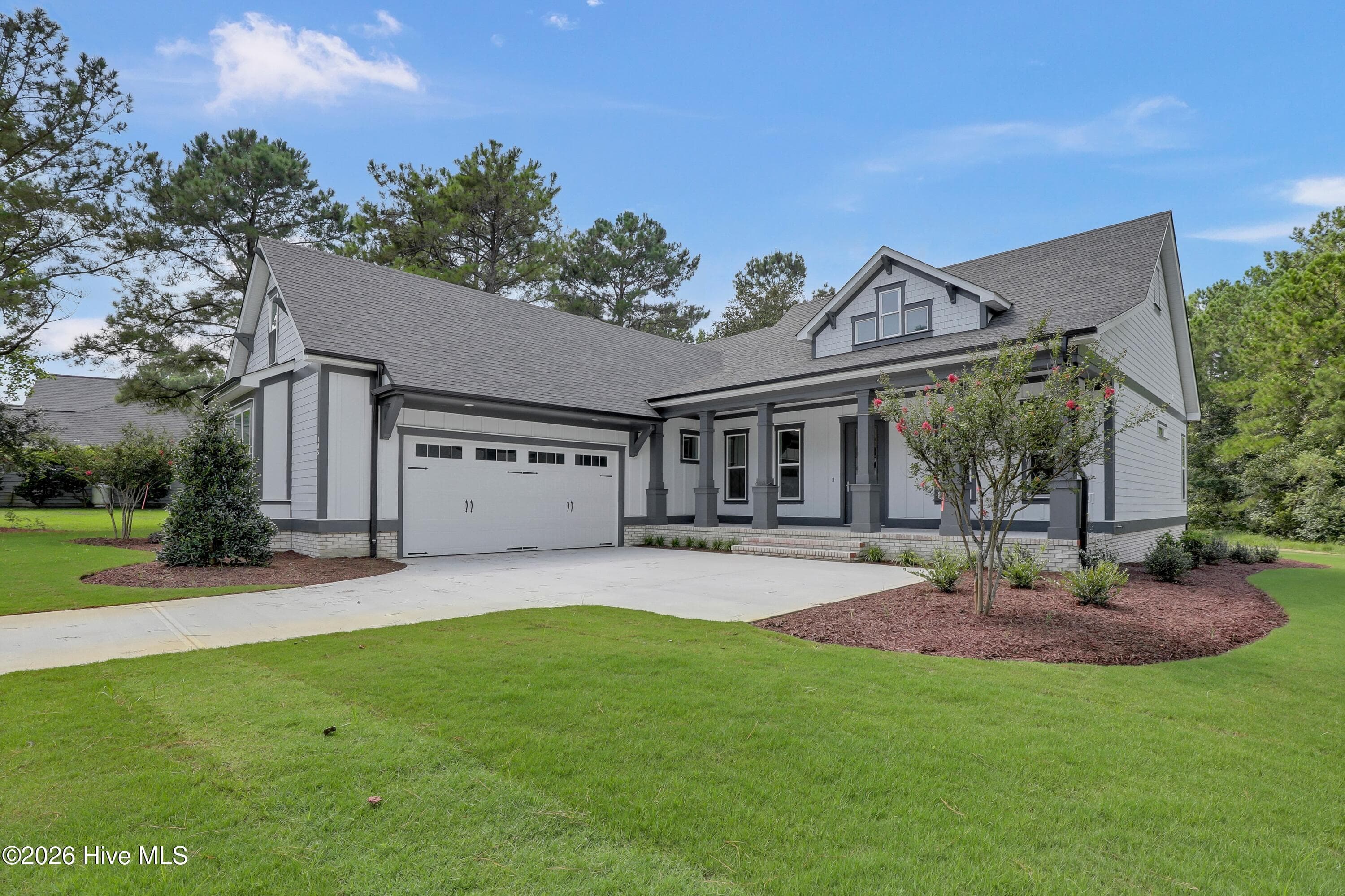 Single Family Residence at 105 Tradewinds Drive, Hampstead, NC 28443, photo 6 of 83