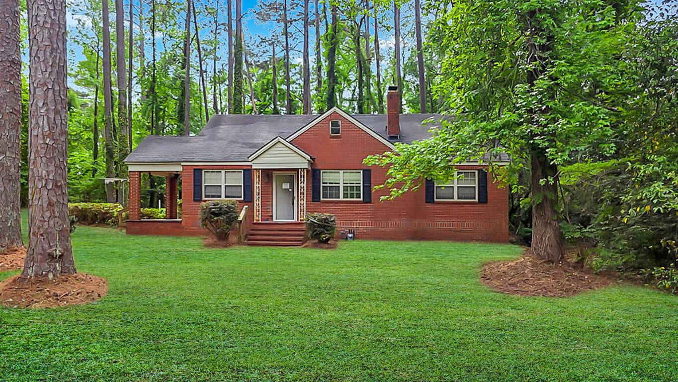 Single Family Residence at 819 Hillcrest Drive, Thomson, GA 30824, photo 6 of 46