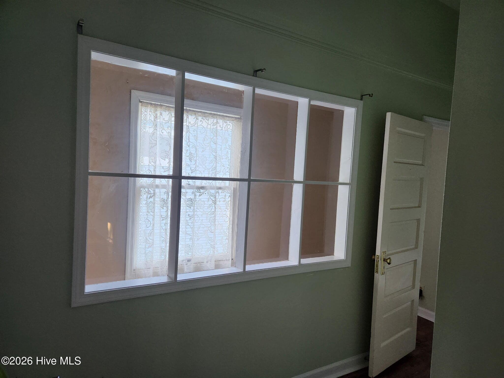 ***Upstairs Apartment - 310 N 5th Avenue, Wilmington, NC 28401
