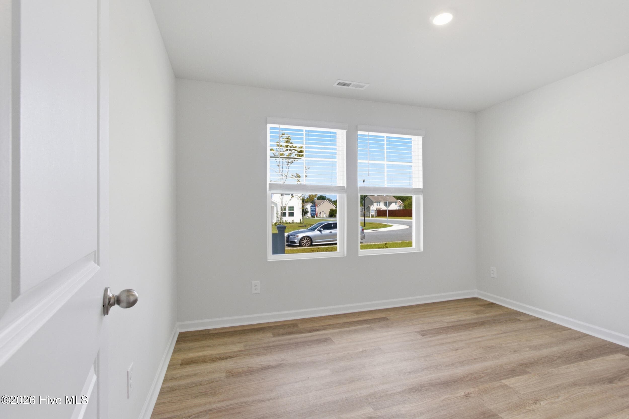 Single Family Residence at 171 N Squires Lane, Richlands, NC 28574, photo 6 of 43