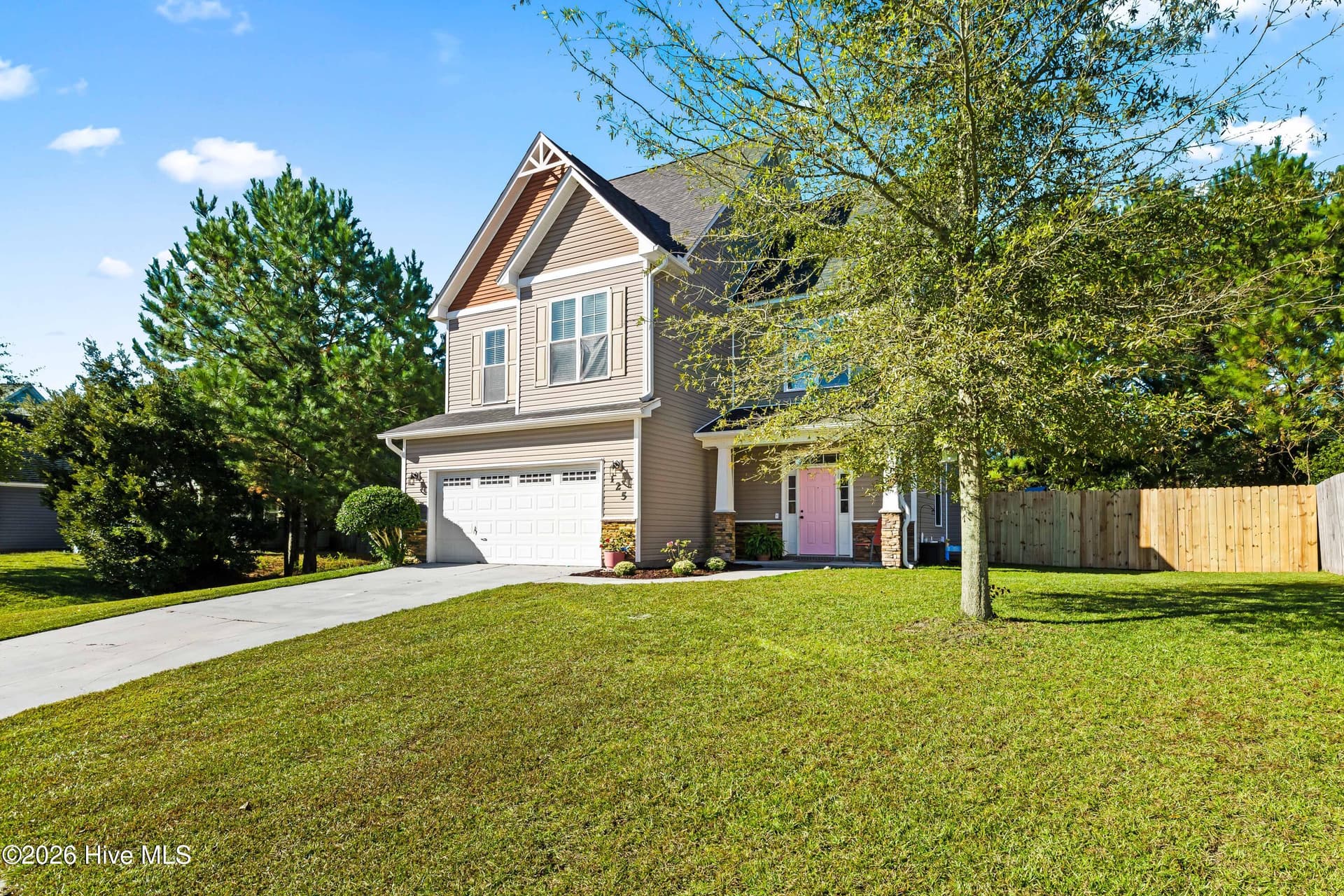 Single Family Residence at 125 Stone Gate, Jacksonville, NC 28546, photo 2 of 23