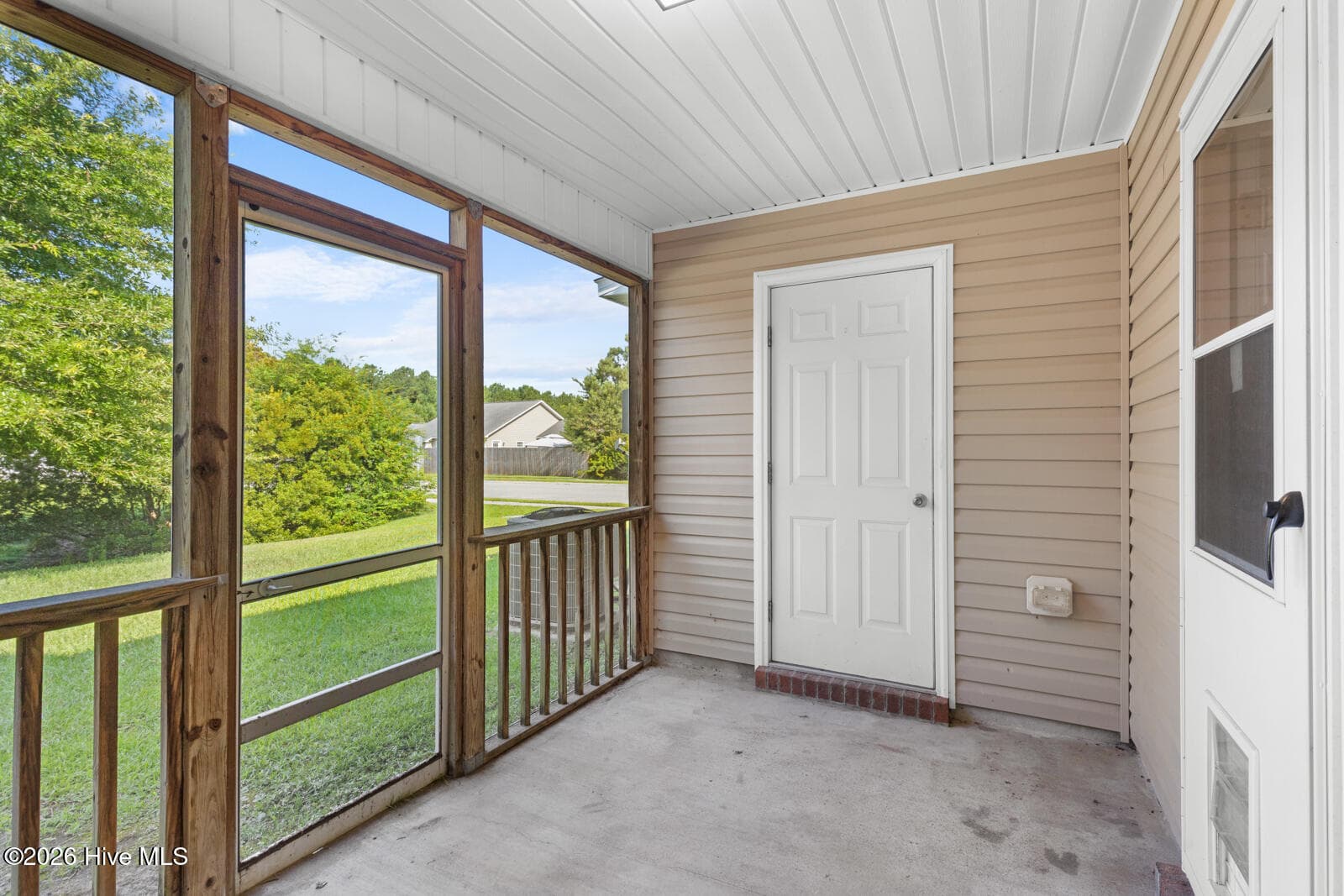 Screened-In Back Porch - 402 Caldwell Loop, Jacksonville, NC 28546