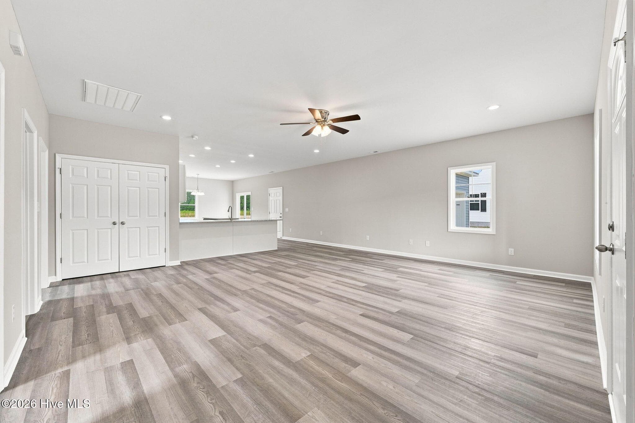 Single Family Residence at 589 Batchelor Road, Richlands, NC 28574, photo 11 of 54