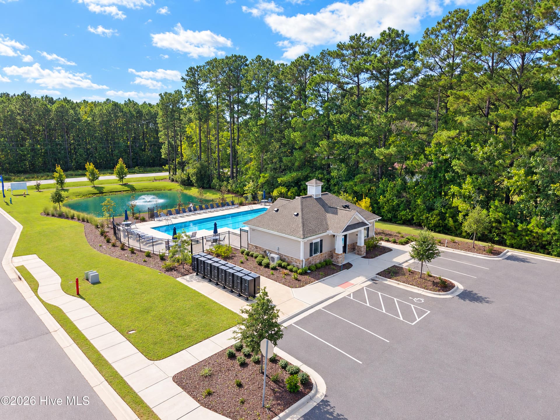 Single Family Residence at 647 Blackthorne Circle NW, Calabash, NC 28467, photo 37 of 39